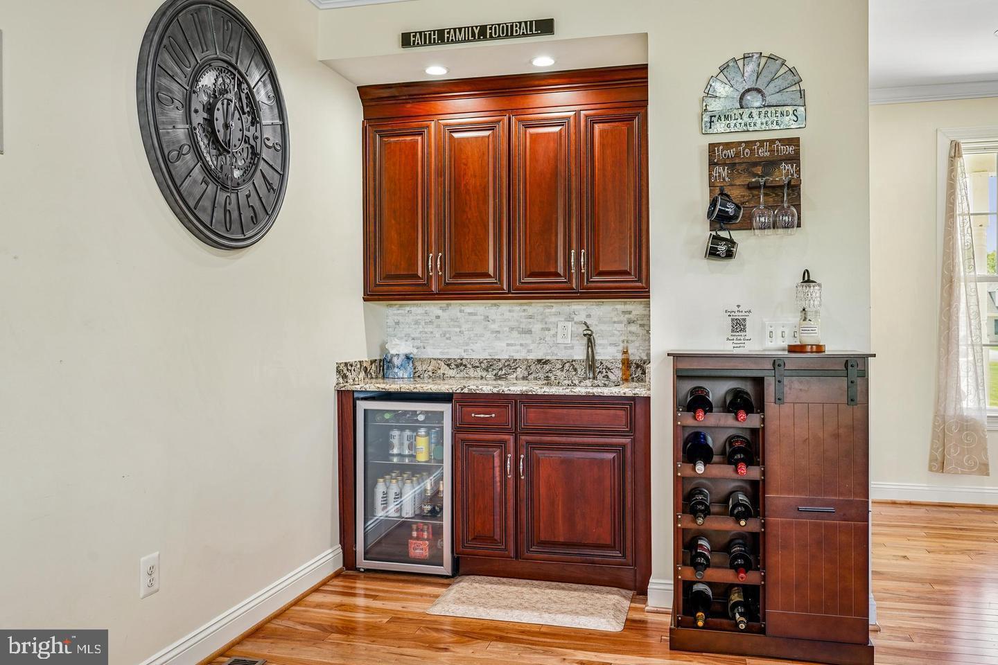 HUNTERS RIDGE - Residential