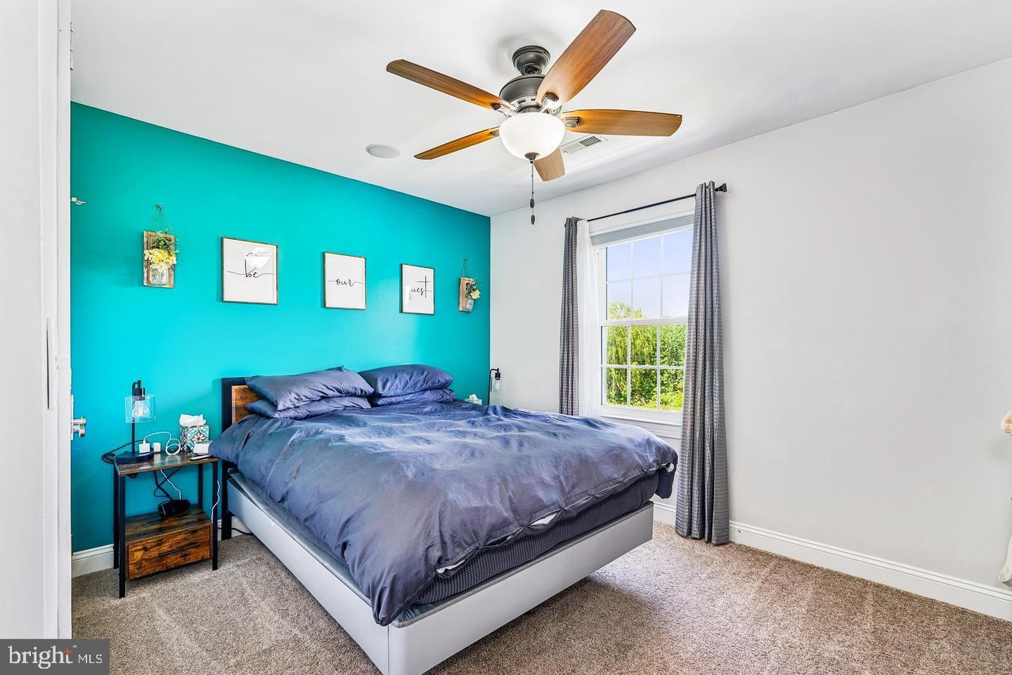 HUNTERS RIDGE - Residential