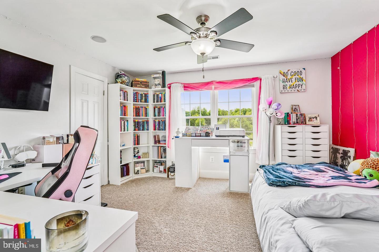 HUNTERS RIDGE - Residential