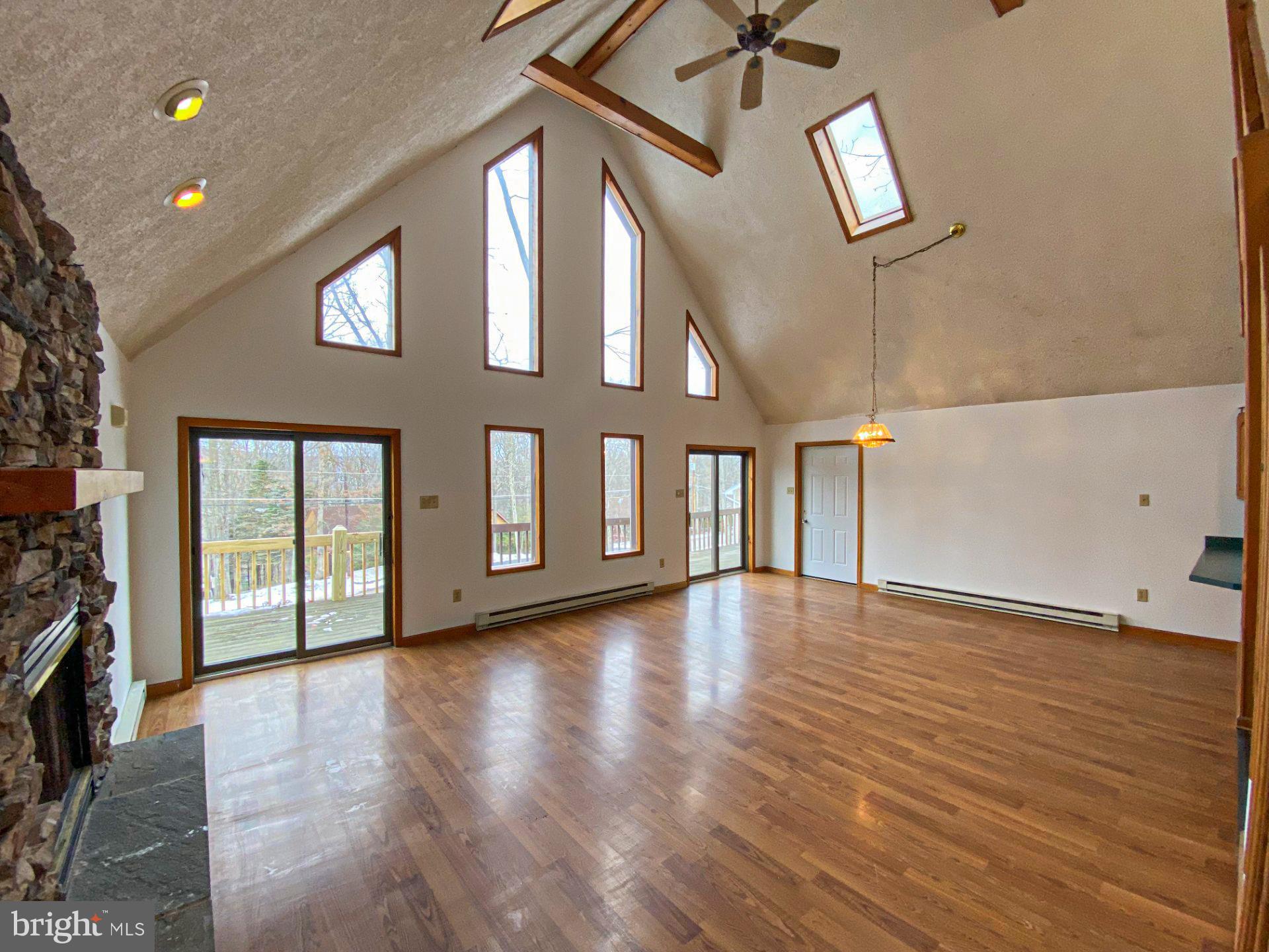 BEECH MOUNTAIN LAKES - Residential