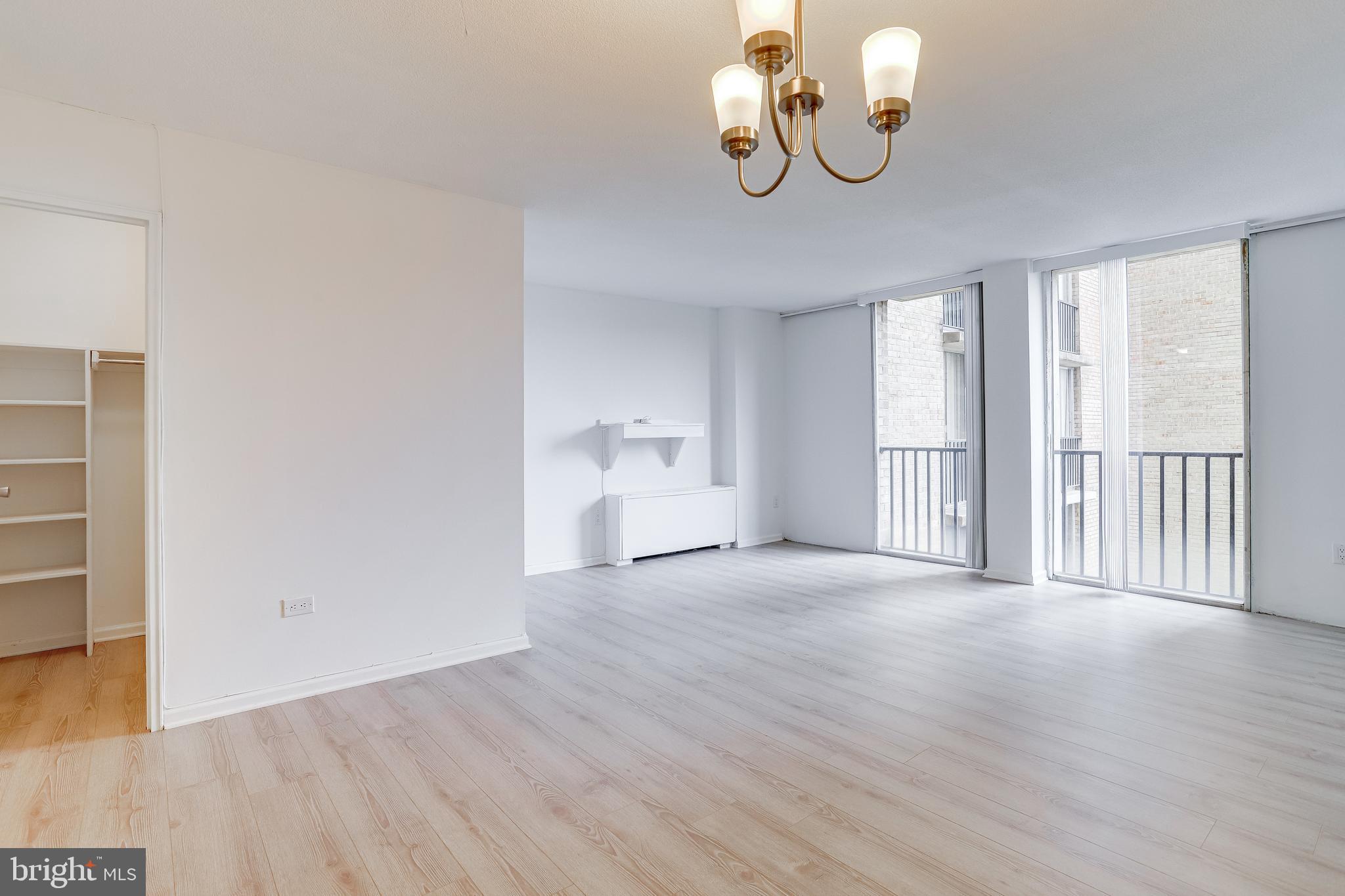 THE CARLTON - Residential