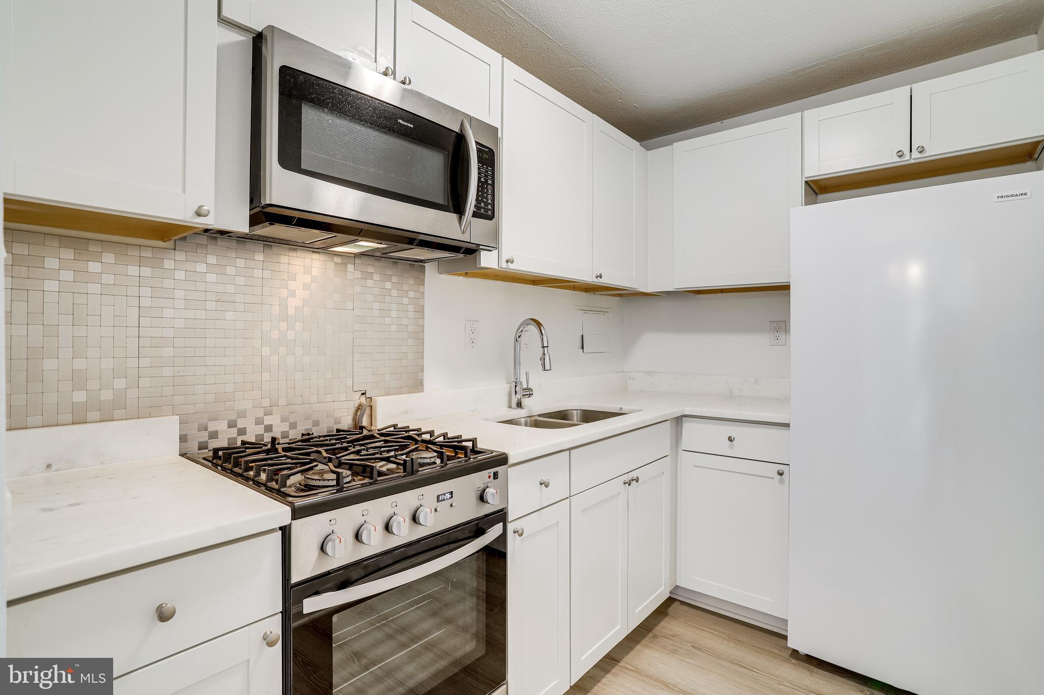 THE CARLTON - Residential