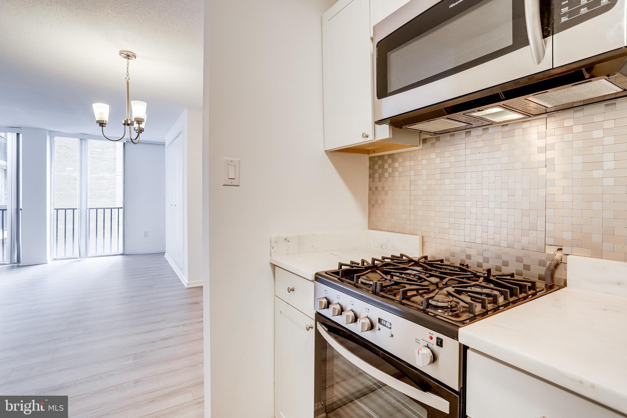 THE CARLTON - Residential