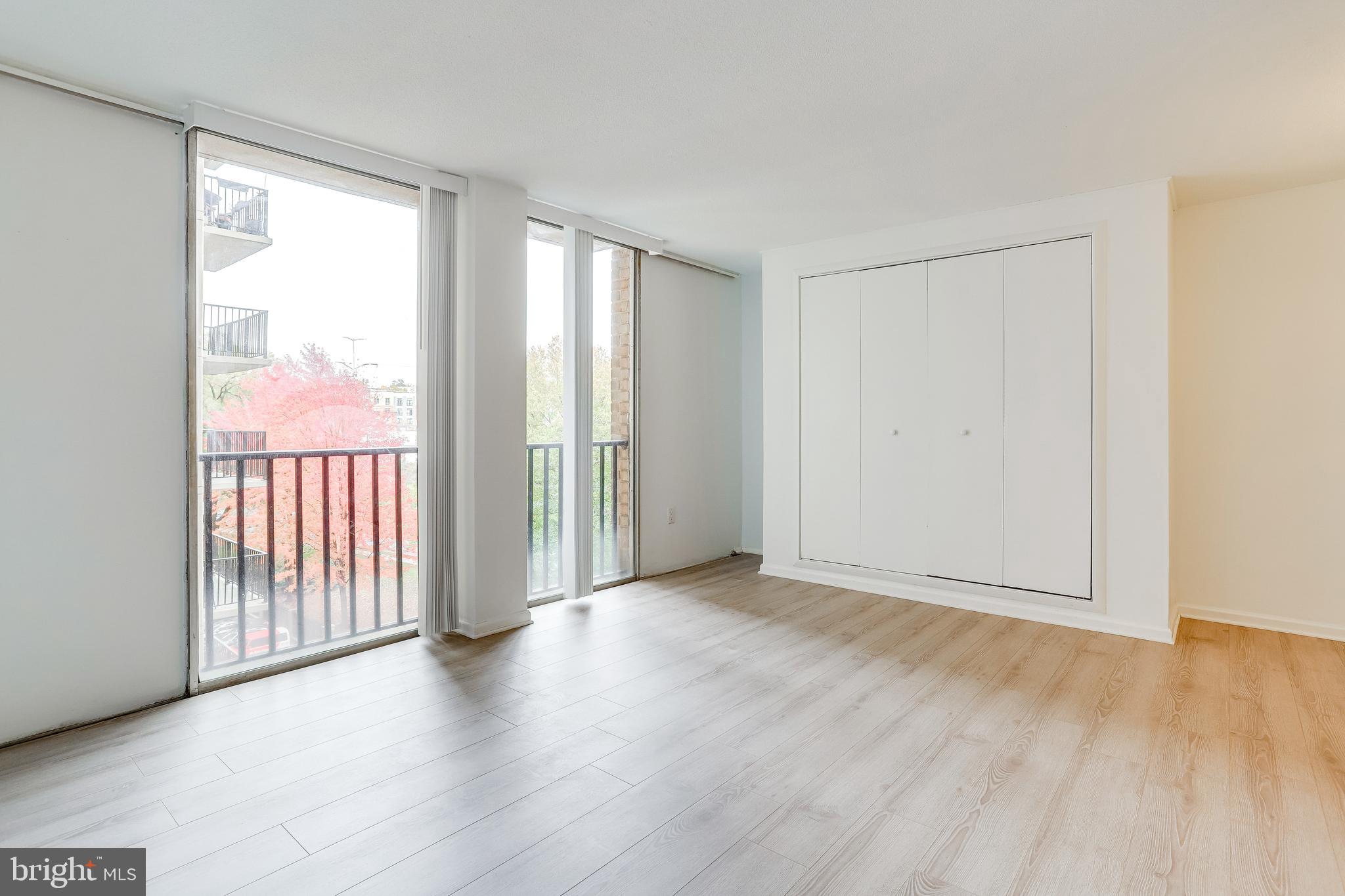 THE CARLTON - Residential