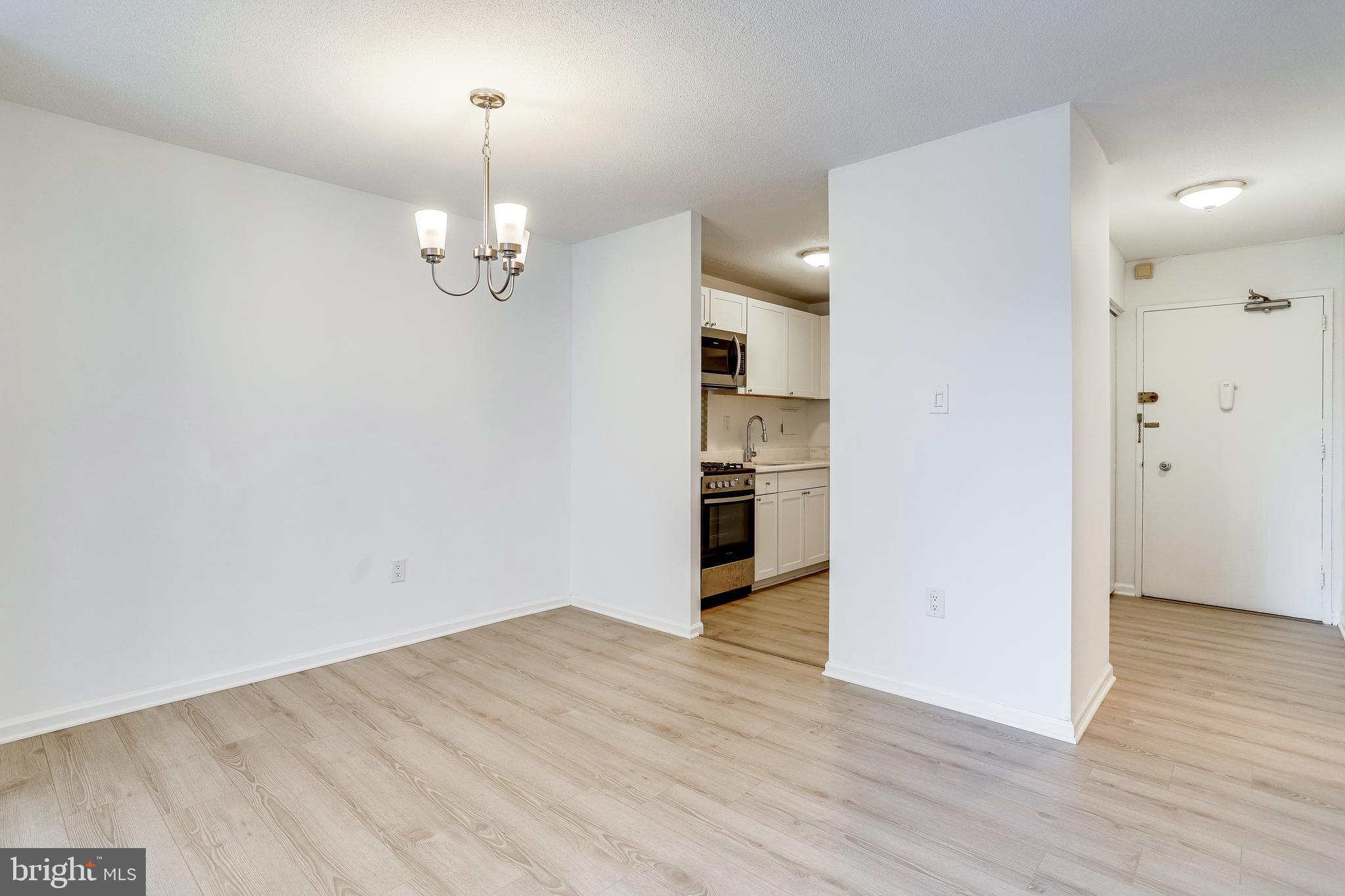 THE CARLTON - Residential