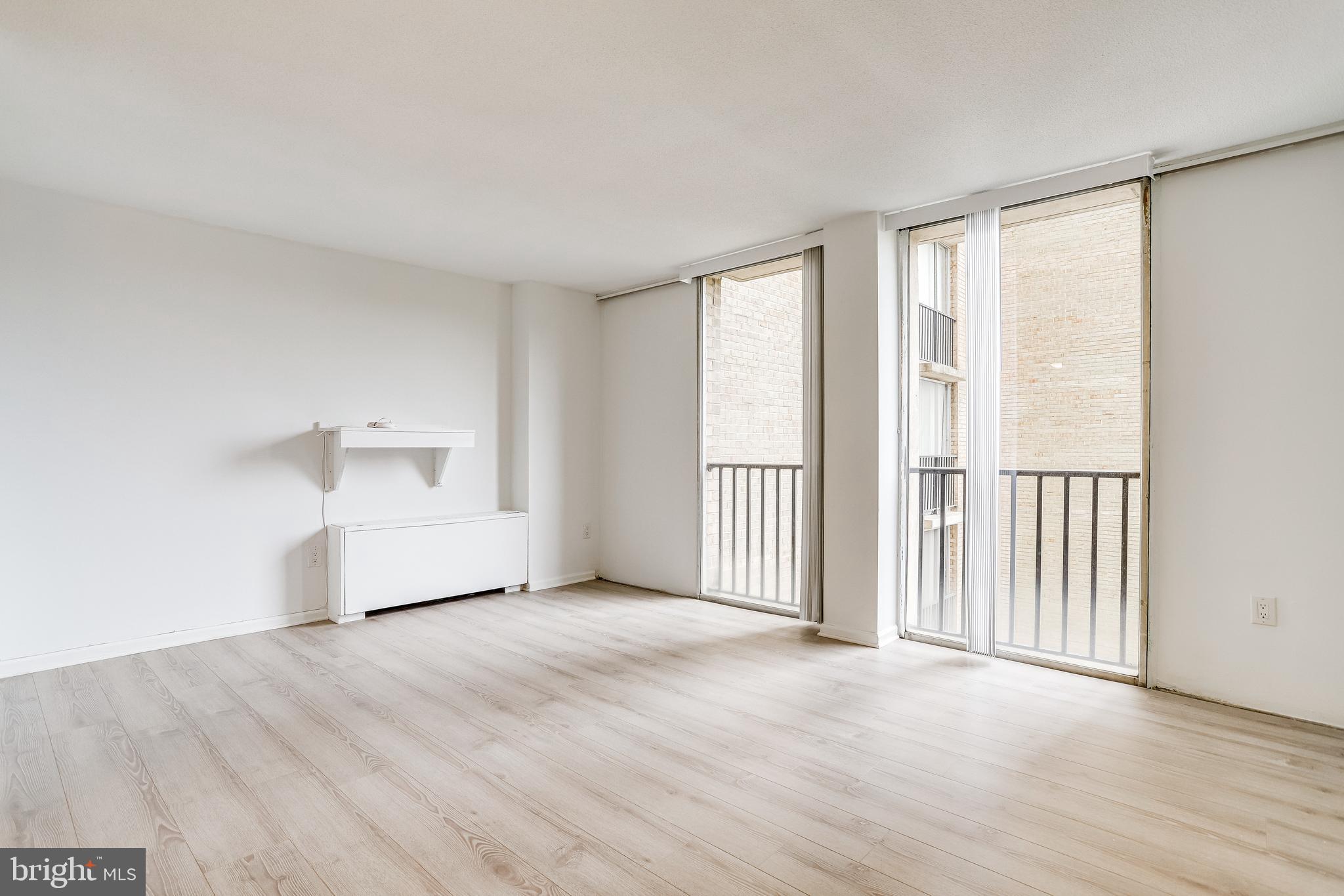 THE CARLTON - Residential