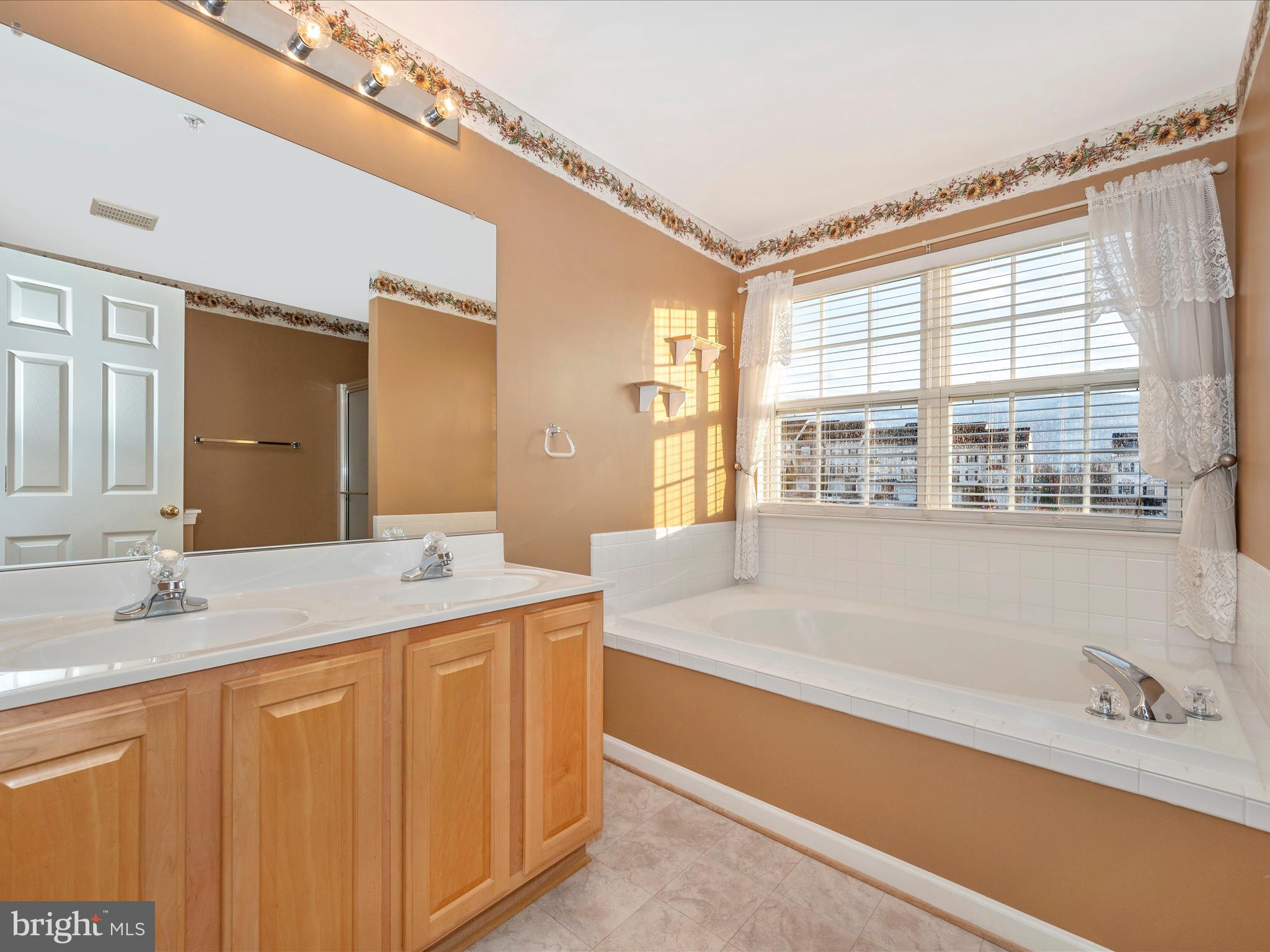 WESTVIEW CORPORATE CENTER - Residential