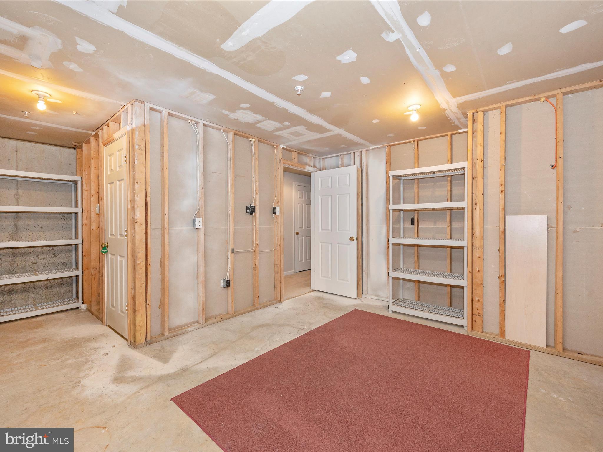 WESTVIEW CORPORATE CENTER - Residential