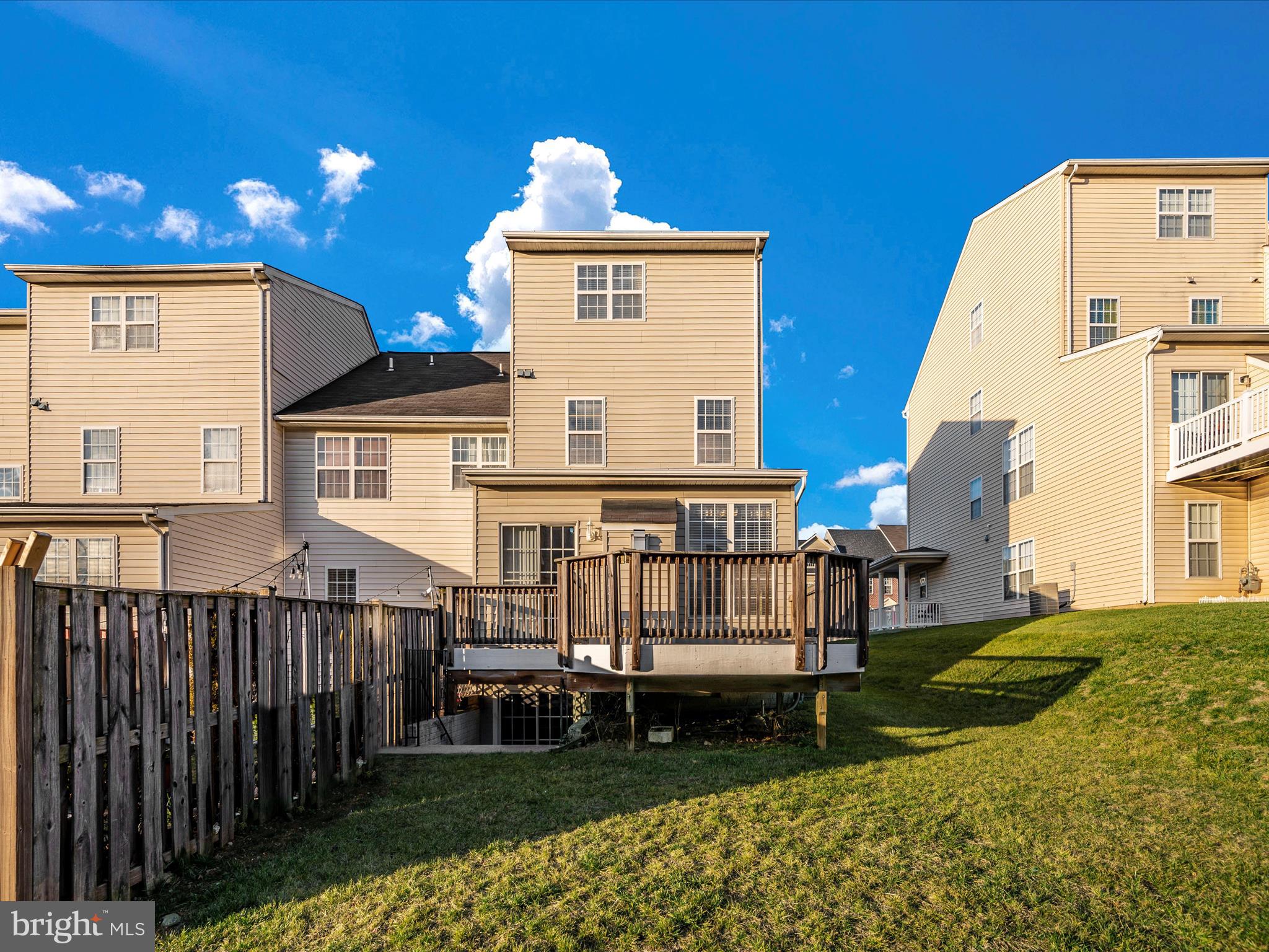 WESTVIEW CORPORATE CENTER - Residential