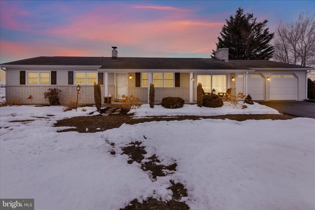 Photo of 825 S Spruce Street, ANNVILLE, PA 17003 (MLS # PALN2024714)