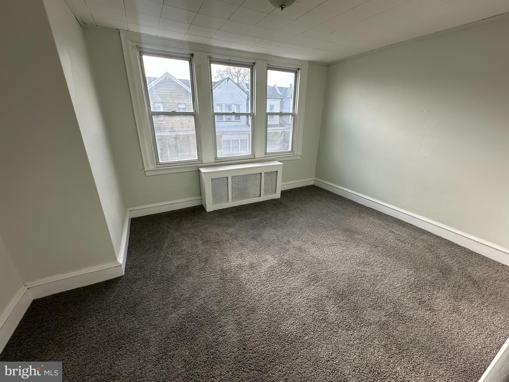 LAWNCREST - Residential