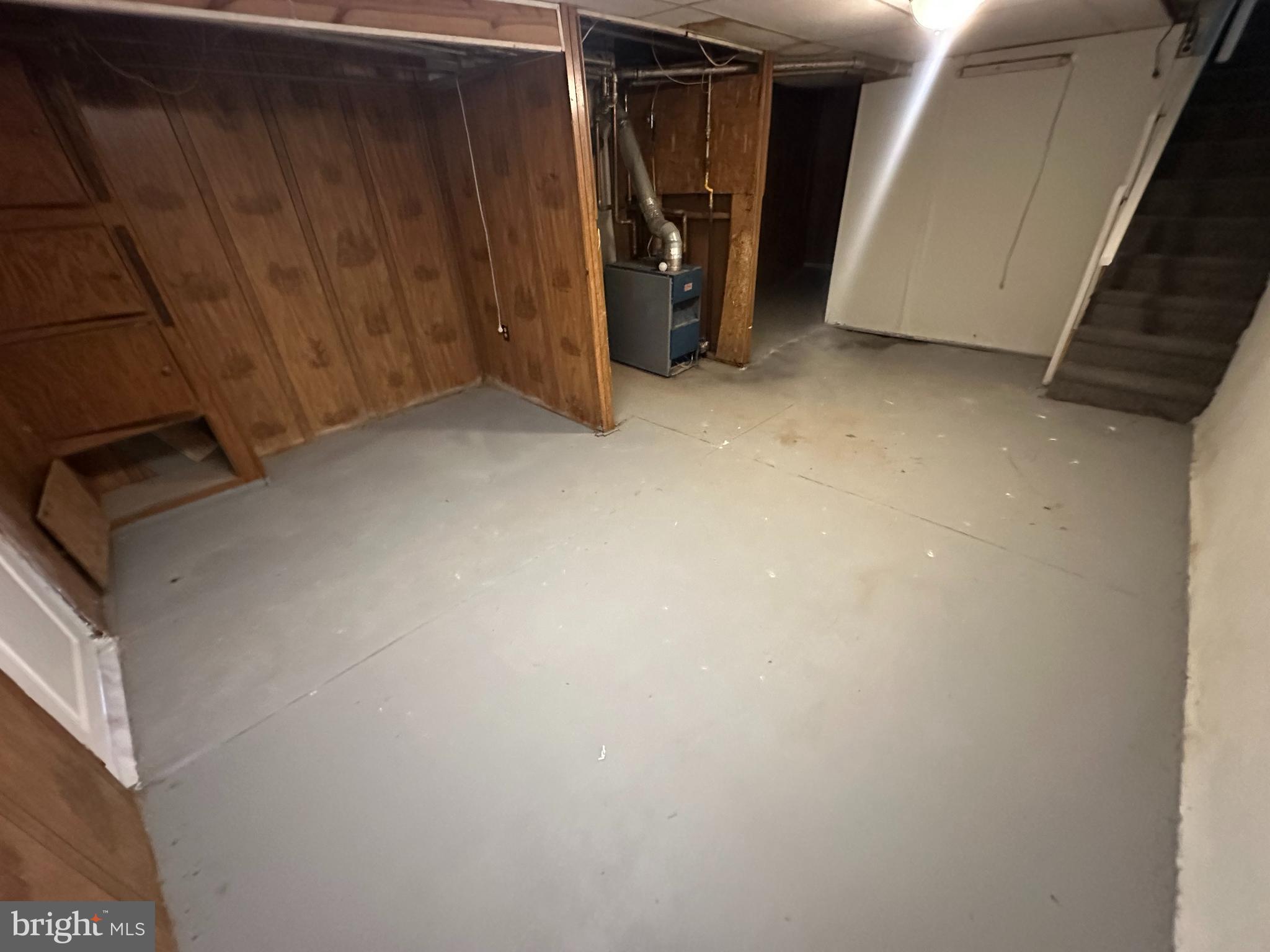 LAWNCREST - Residential