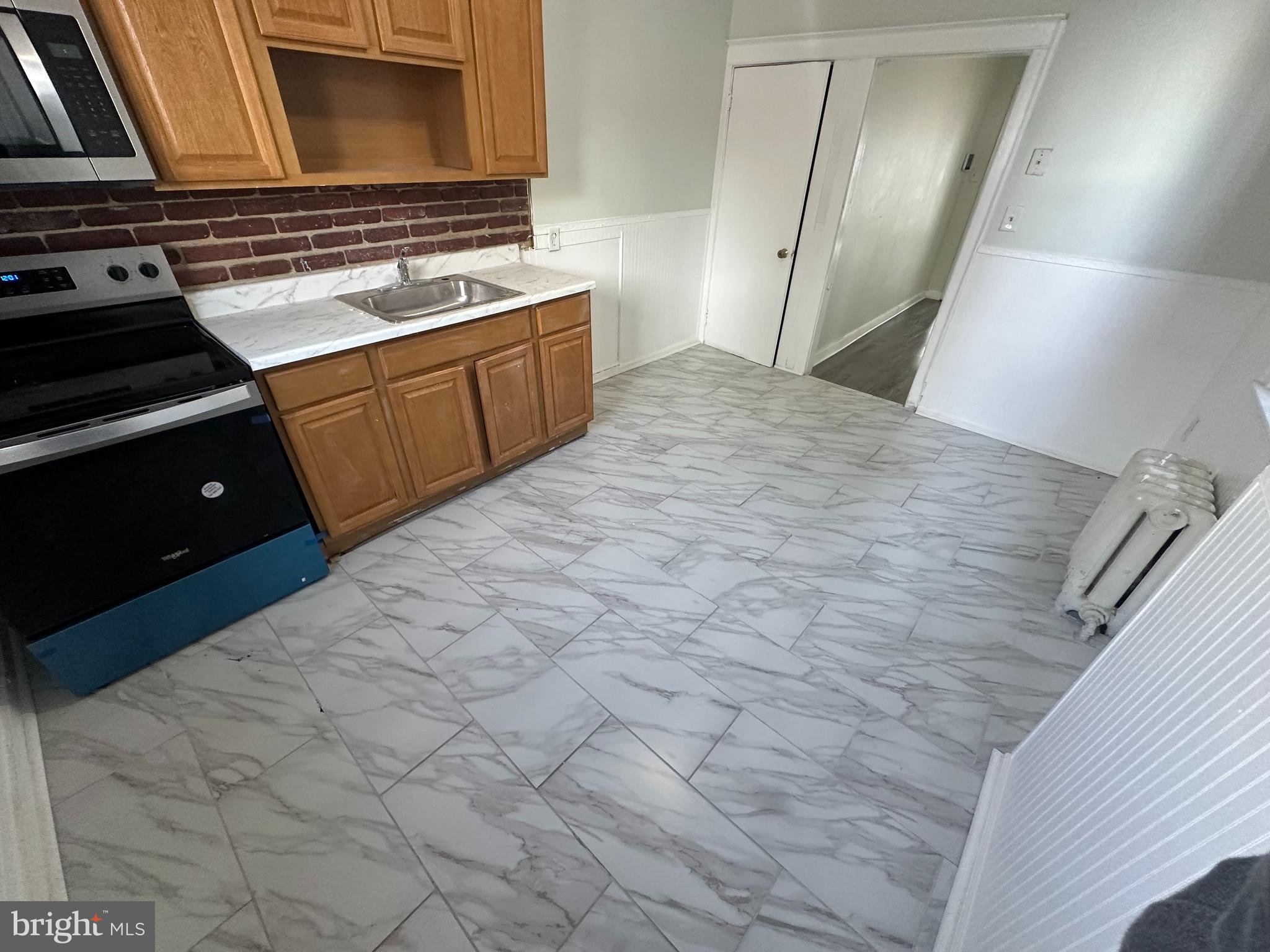 LAWNCREST - Residential