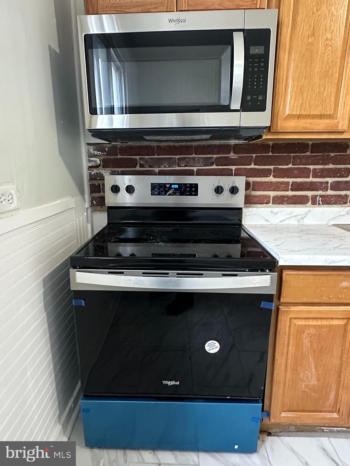 LAWNCREST - Residential