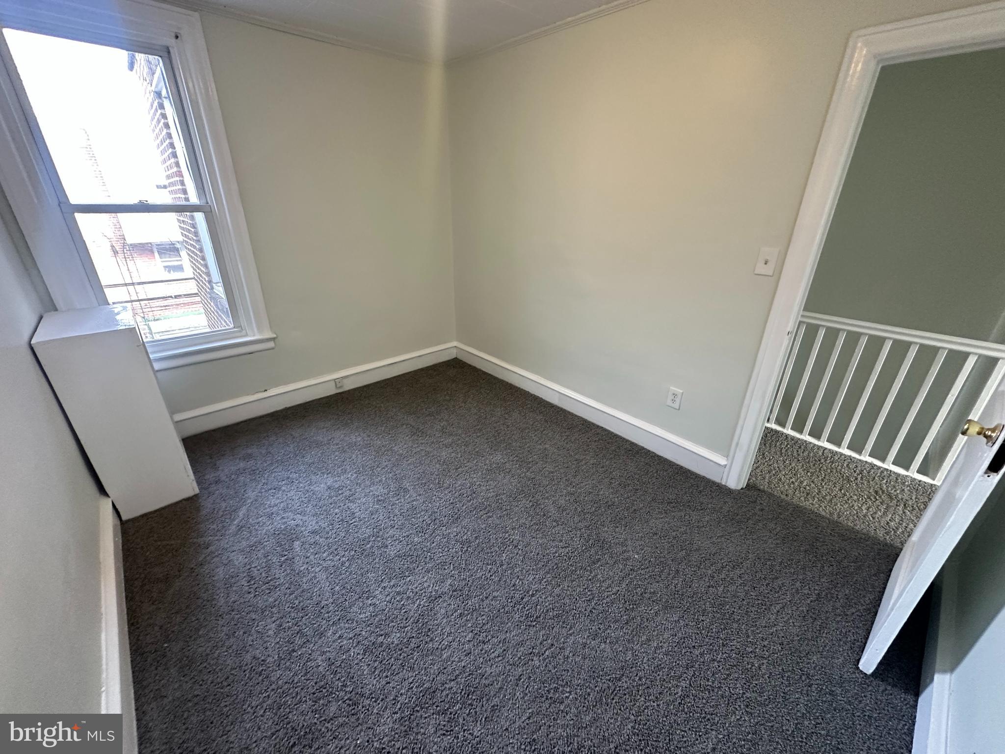 LAWNCREST - Residential