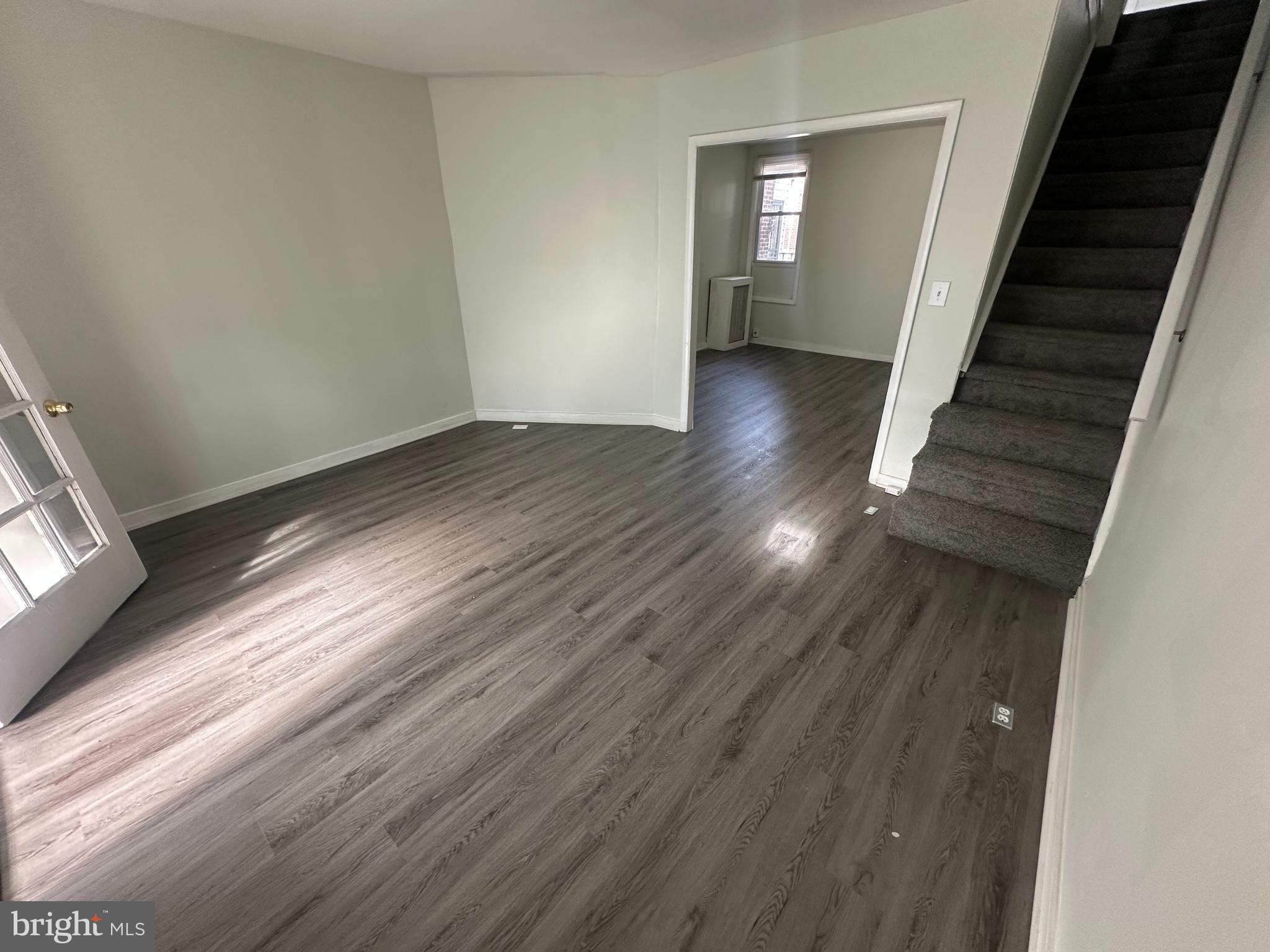 LAWNCREST - Residential