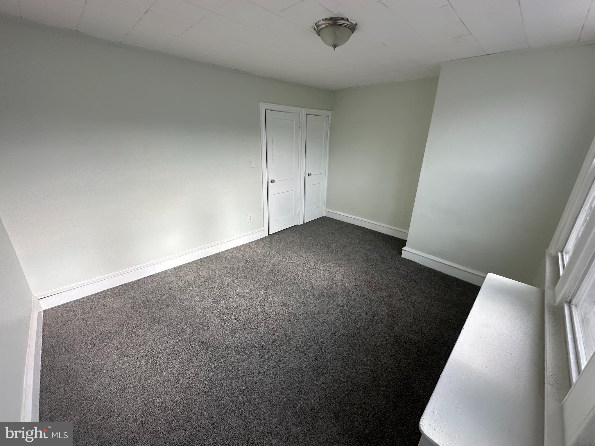 LAWNCREST - Residential