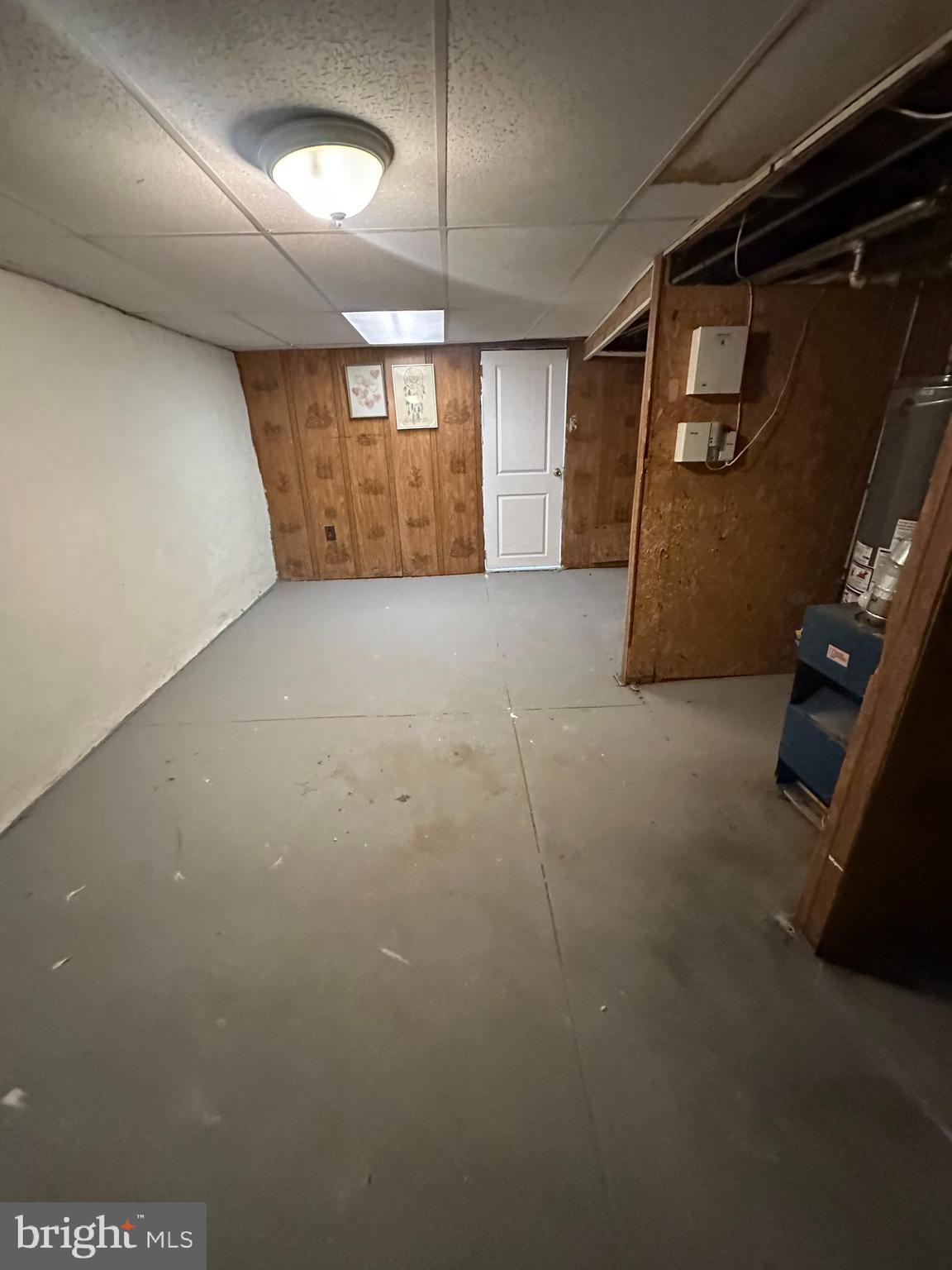 LAWNCREST - Residential