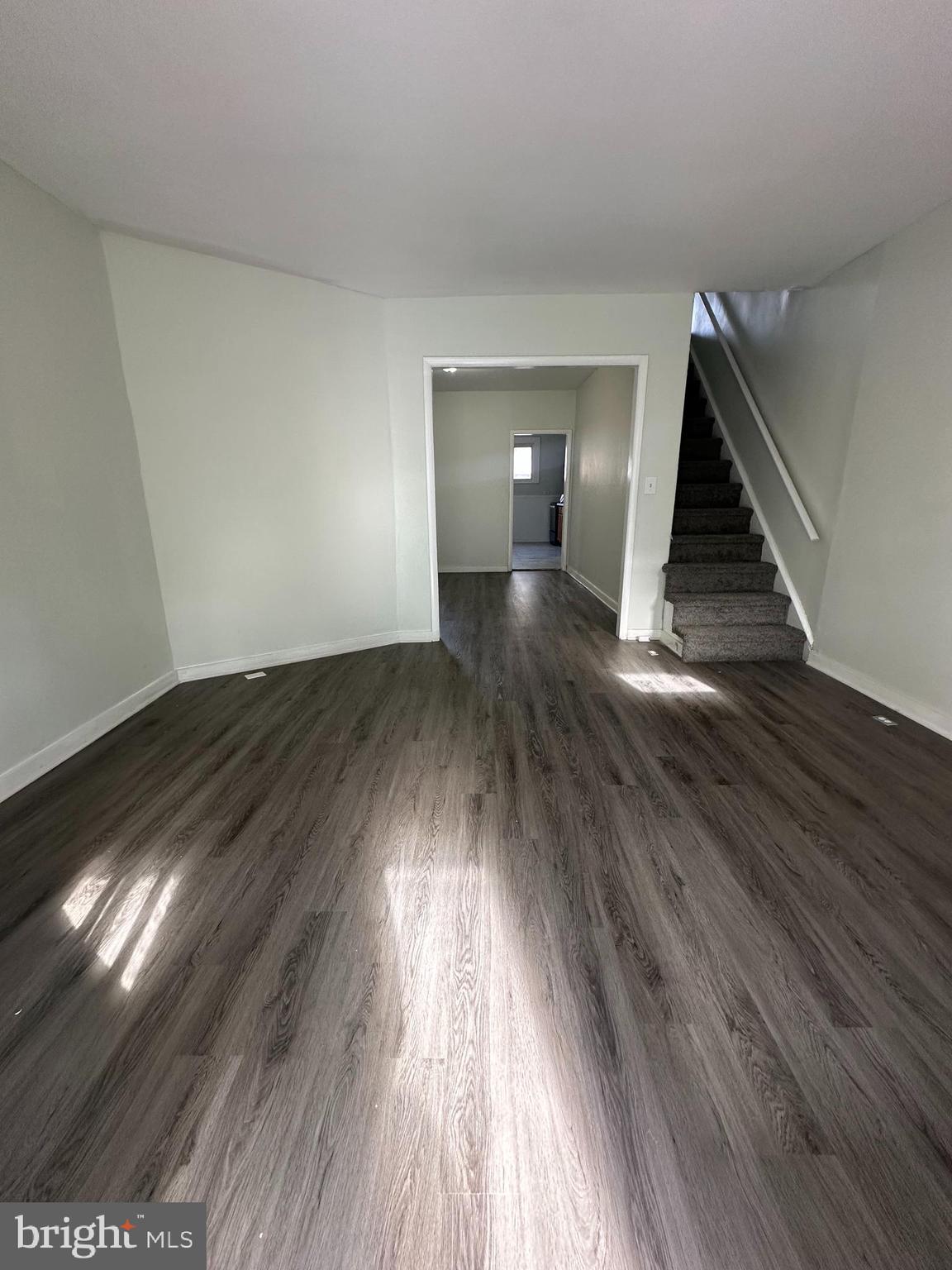 LAWNCREST - Residential