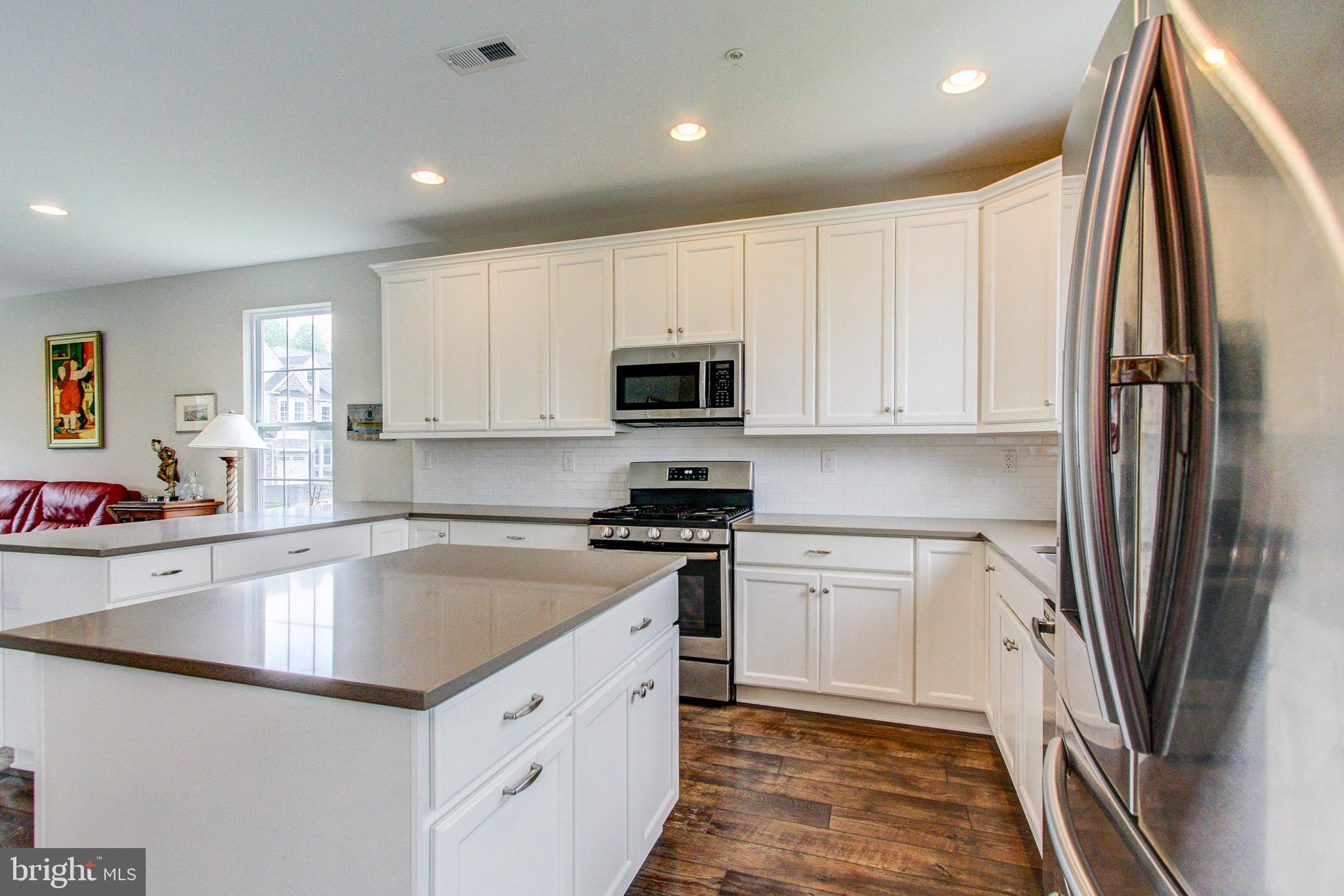 COURTS AT BRYNWOOD - Residential