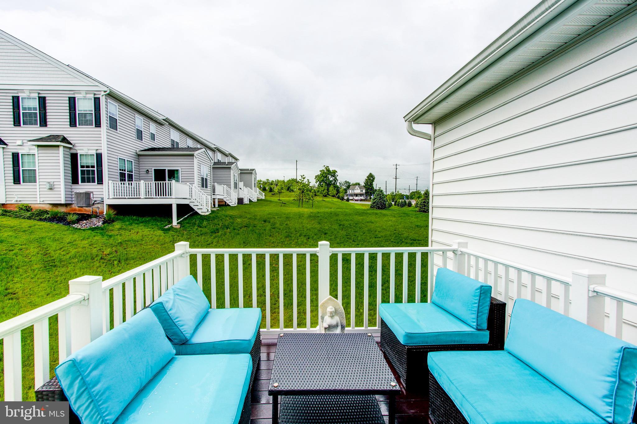 COURTS AT BRYNWOOD - Residential