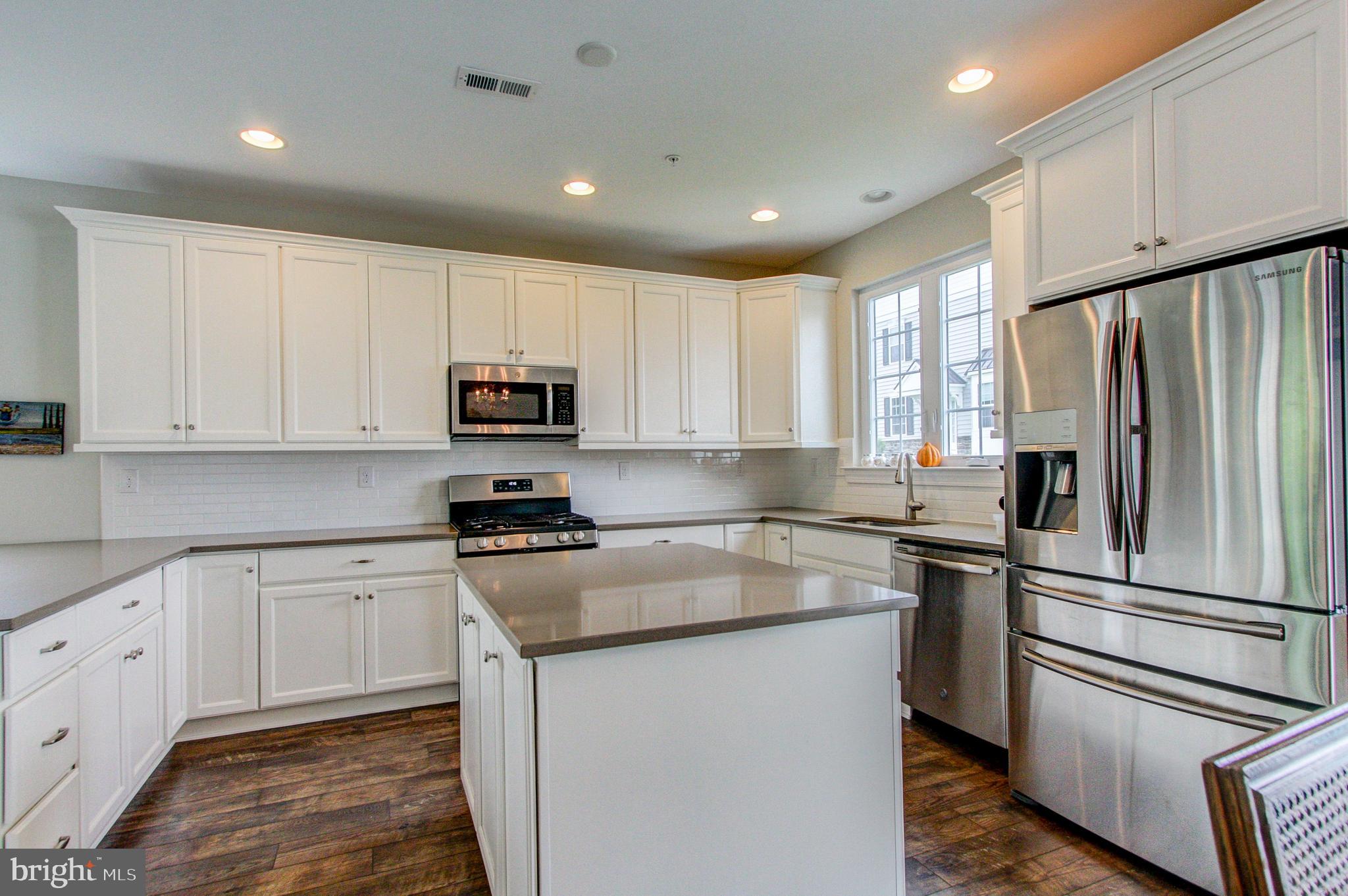 COURTS AT BRYNWOOD - Residential