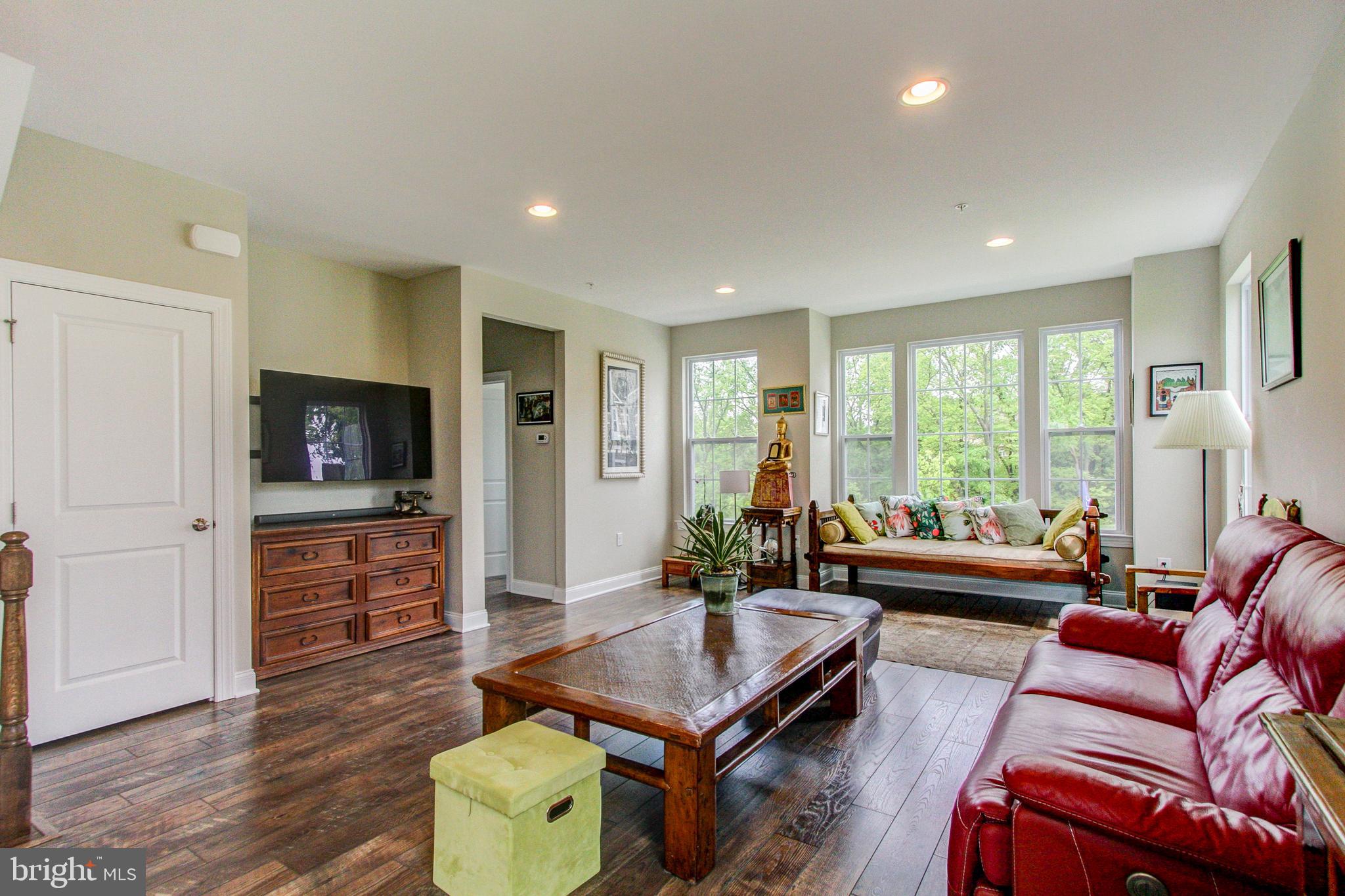 COURTS AT BRYNWOOD - Residential