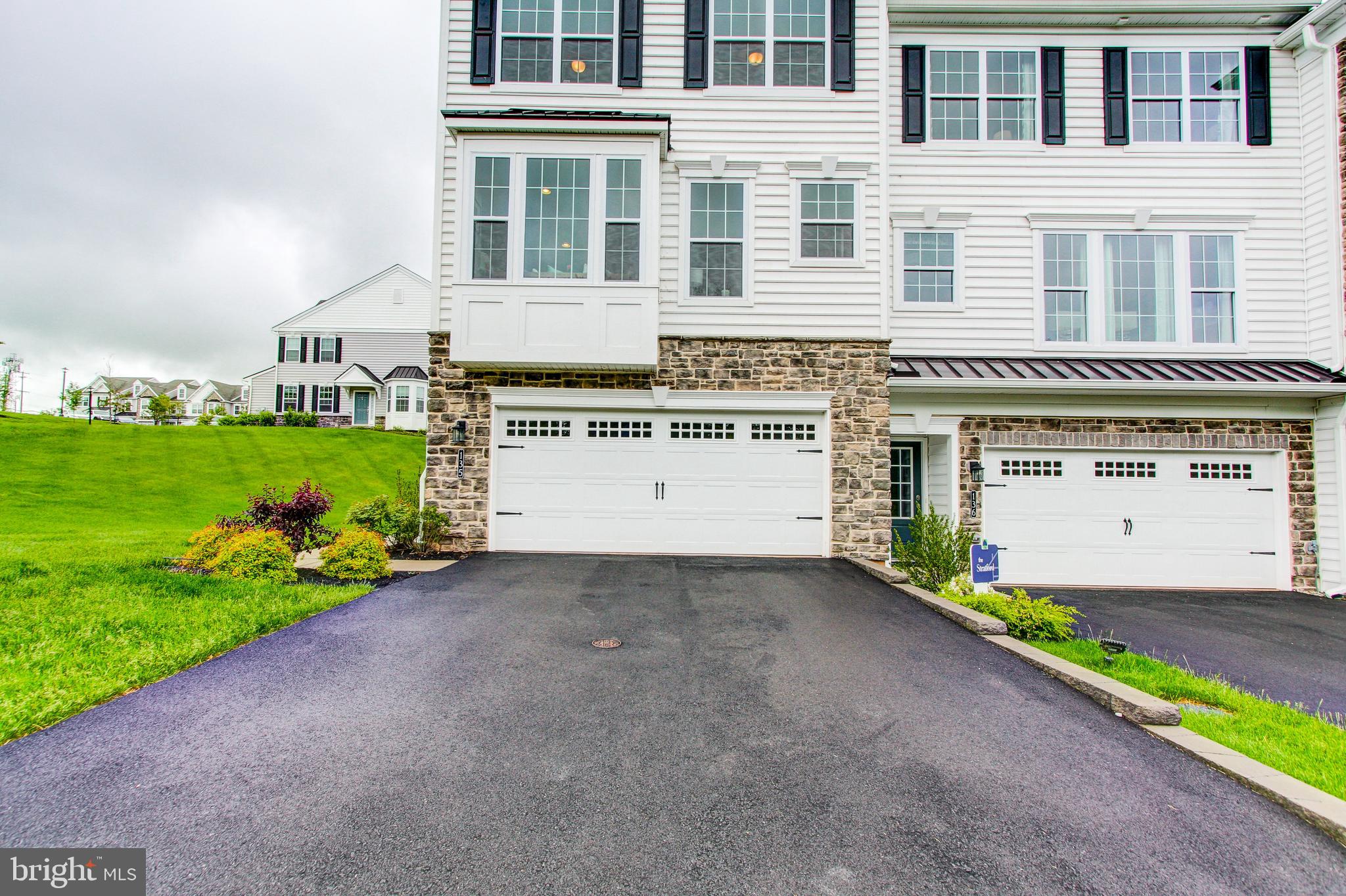 COURTS AT BRYNWOOD - Residential