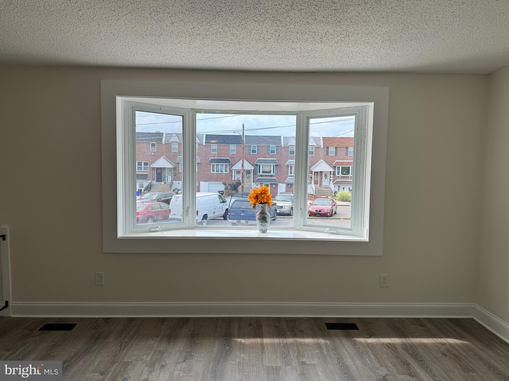 PARKWOOD - Residential Lease