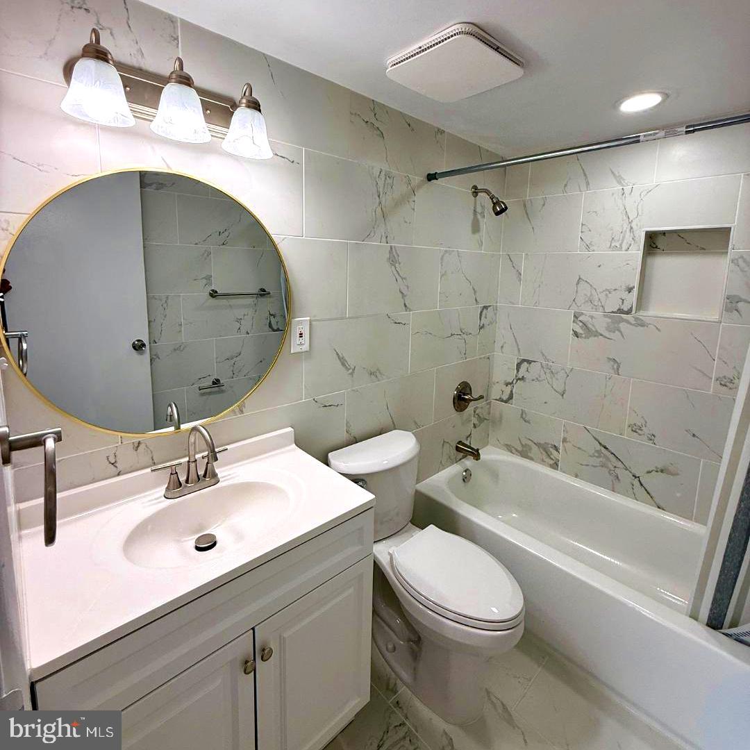 VALLEY PARK - Residential Lease