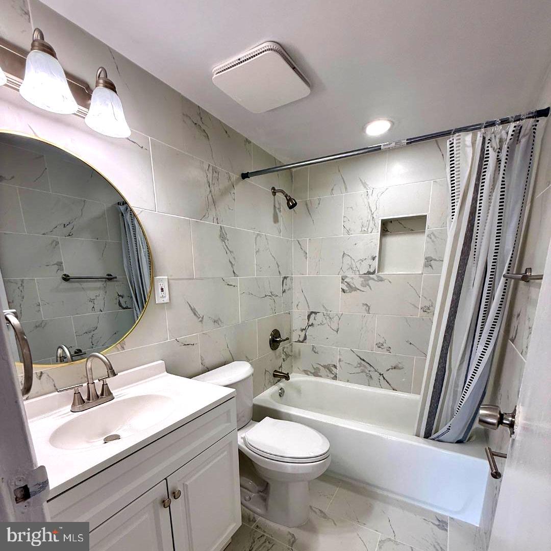 VALLEY PARK - Residential Lease