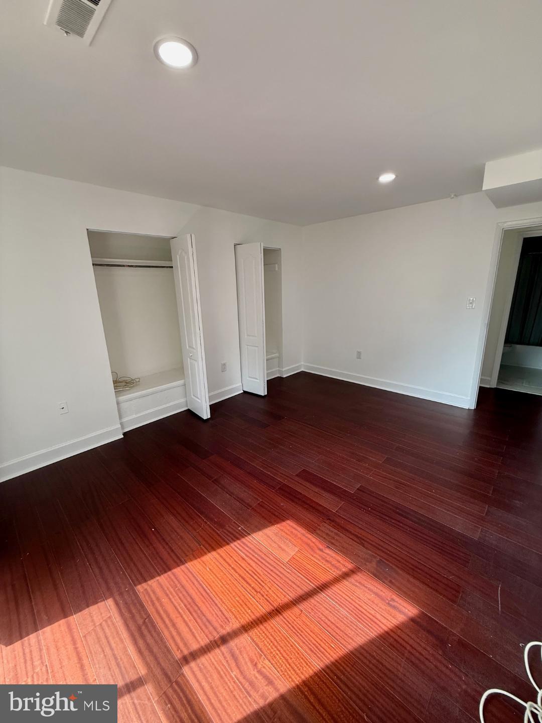 VALLEY PARK - Residential Lease
