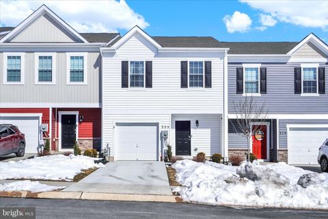 325 LOCUST RUN DRIVE YORK PA 17404