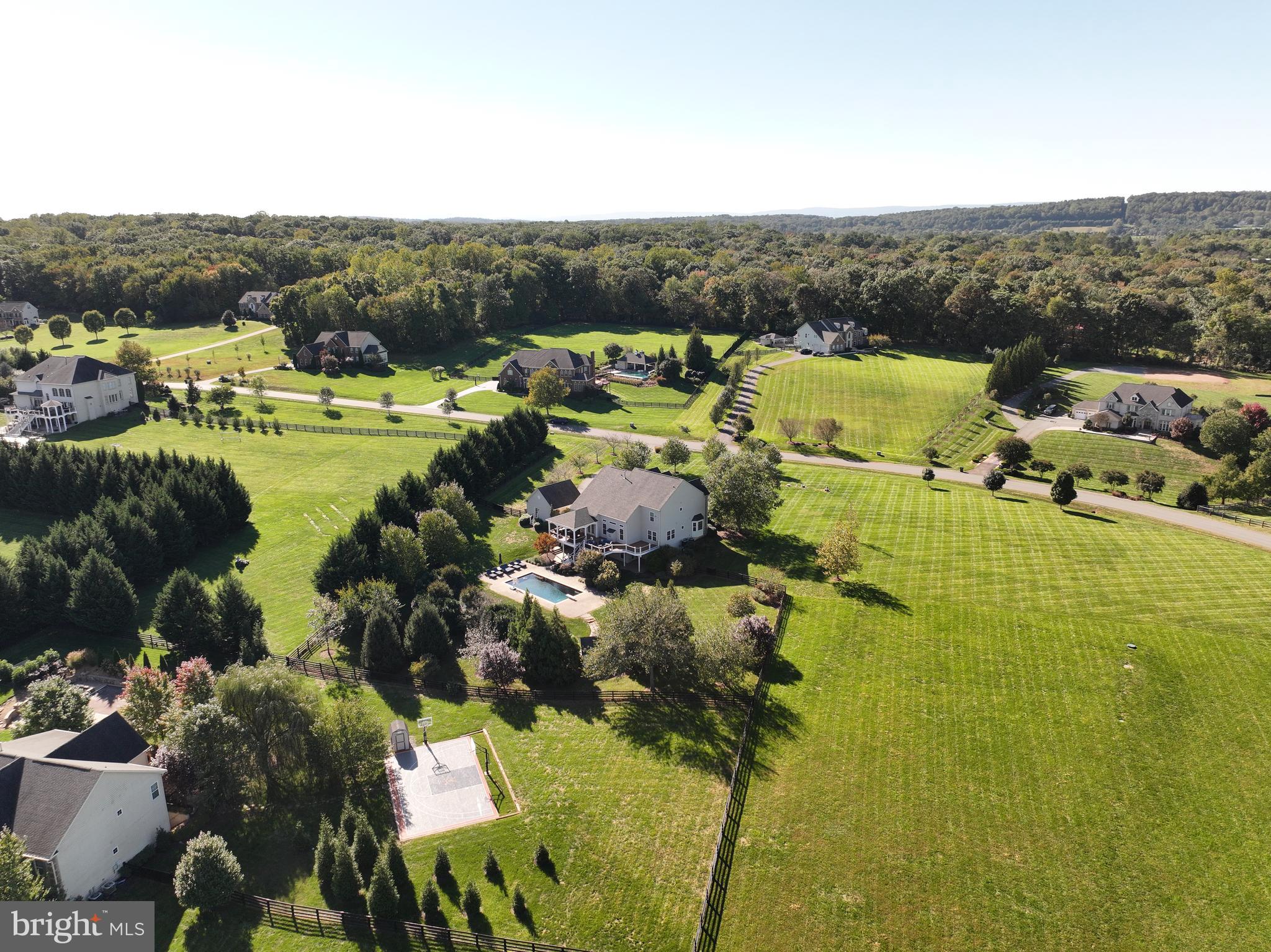 LONG ACRES - Residential