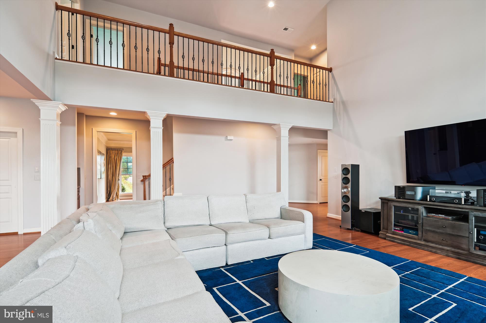 LONG ACRES - Residential