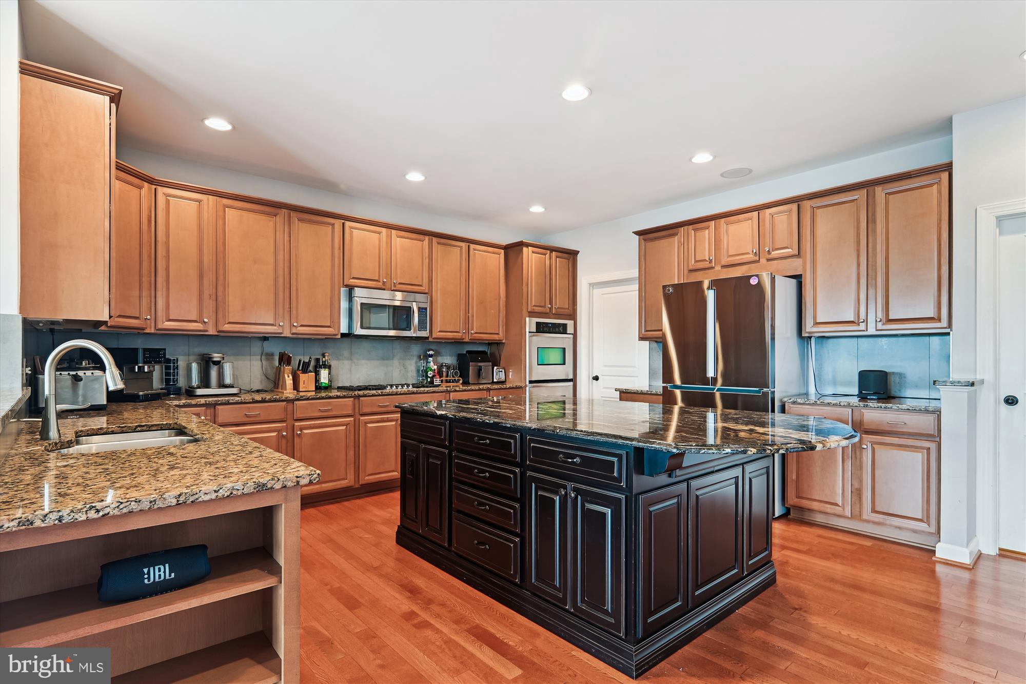 LONG ACRES - Residential