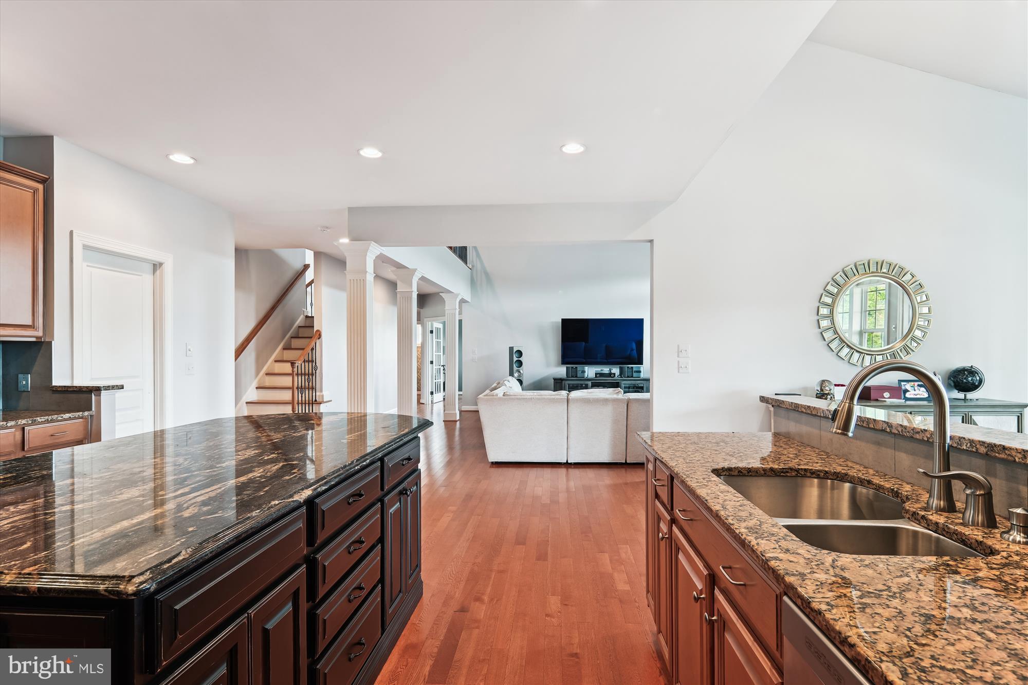 LONG ACRES - Residential