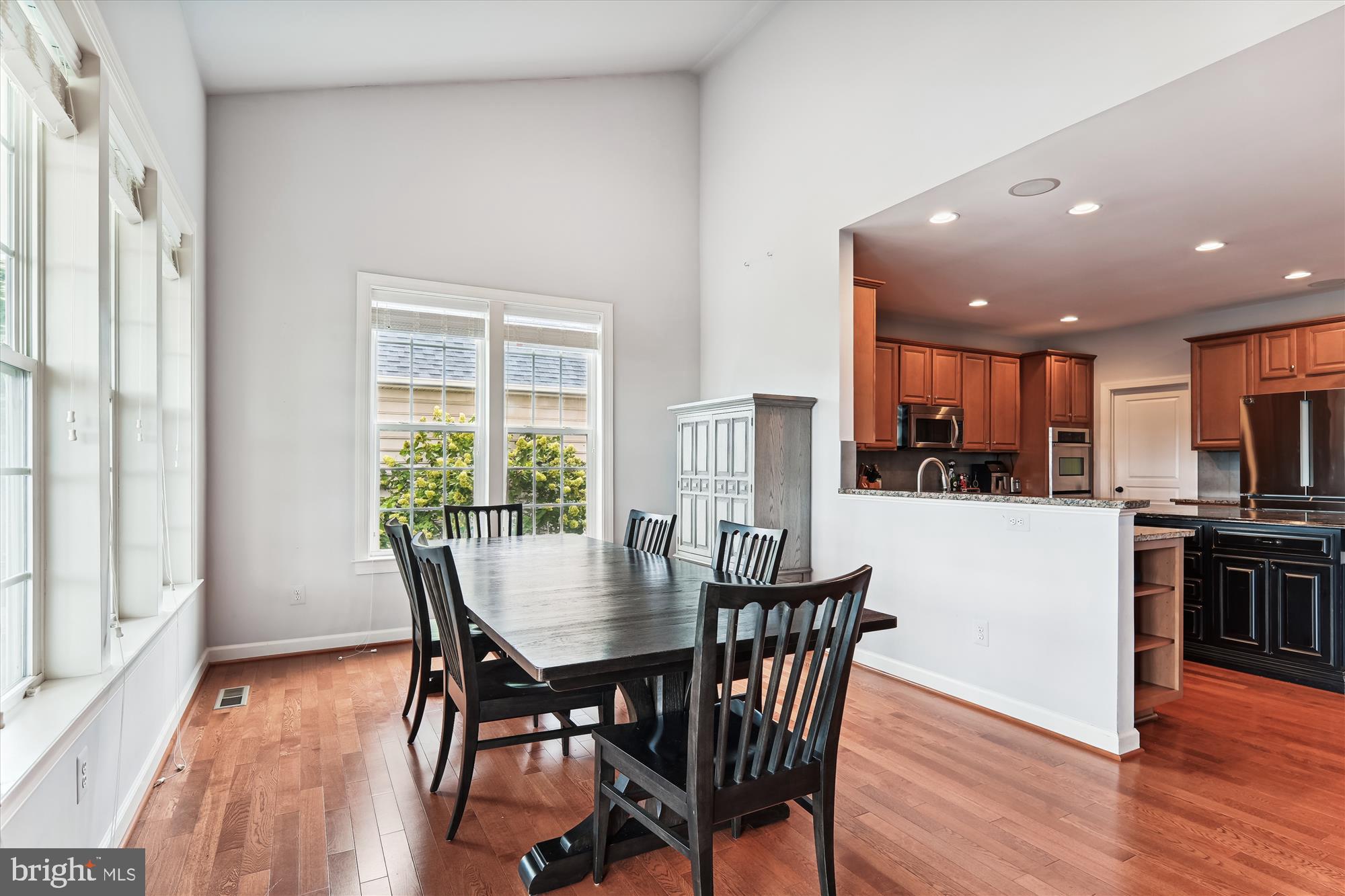 LONG ACRES - Residential