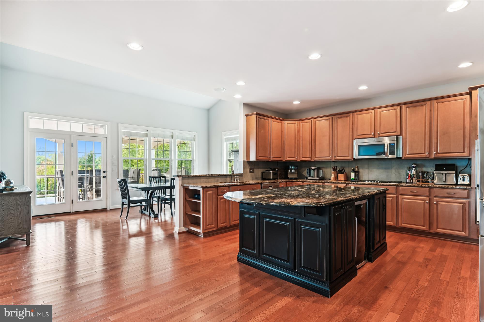 LONG ACRES - Residential