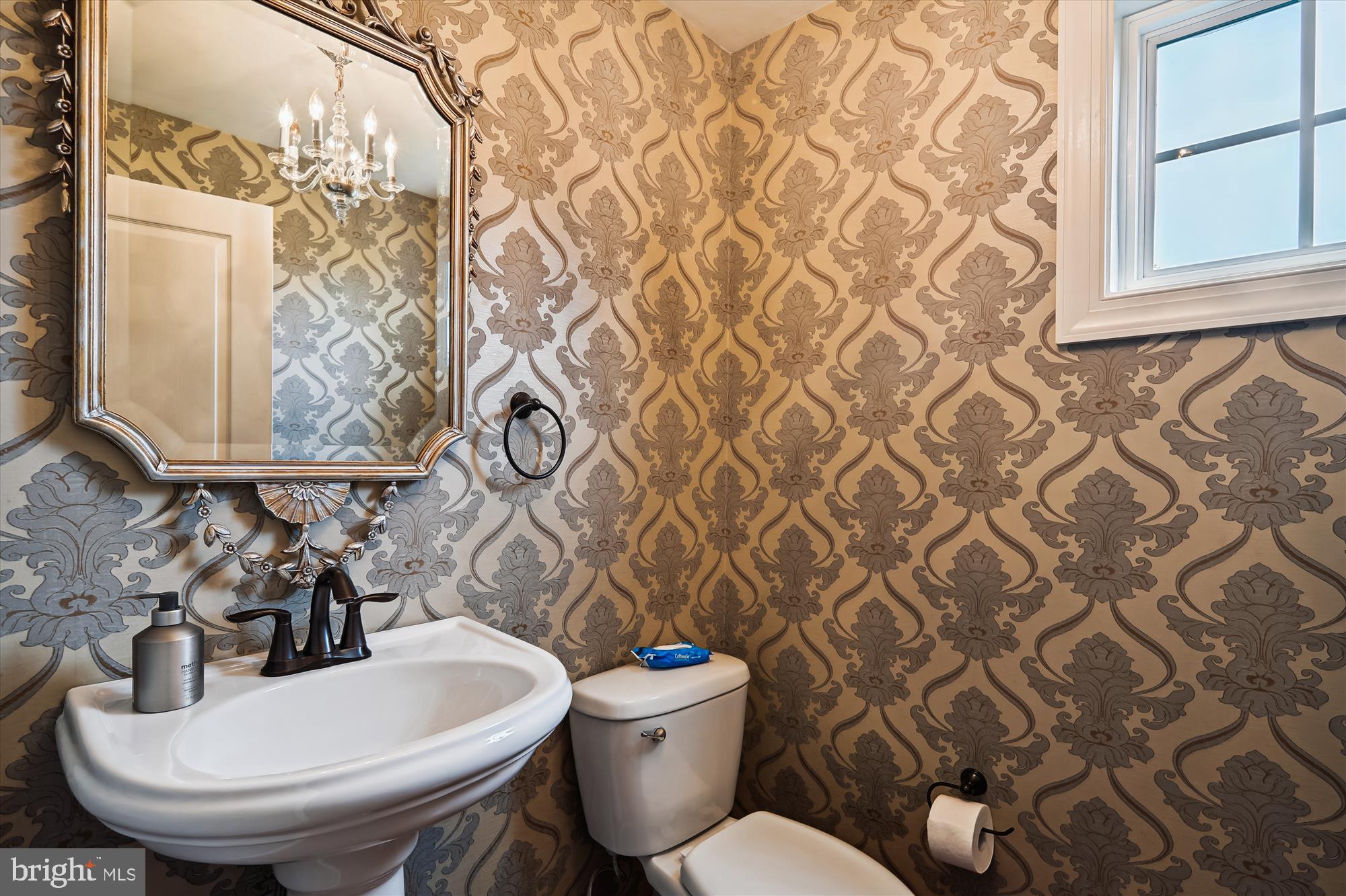 LONG ACRES - Residential