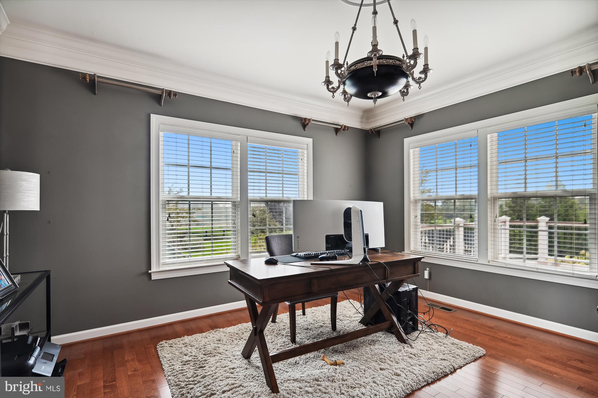 LONG ACRES - Residential