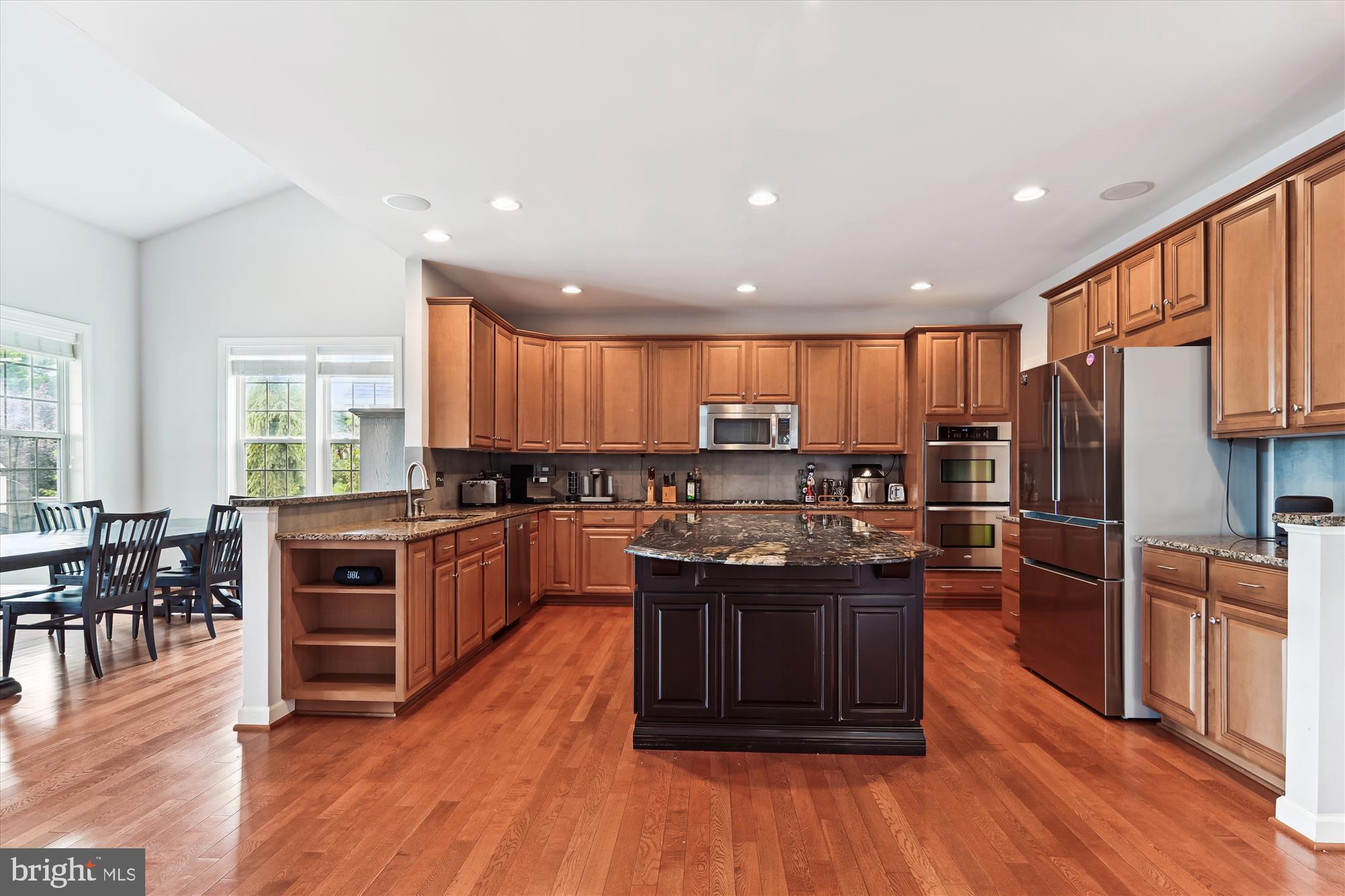 LONG ACRES - Residential