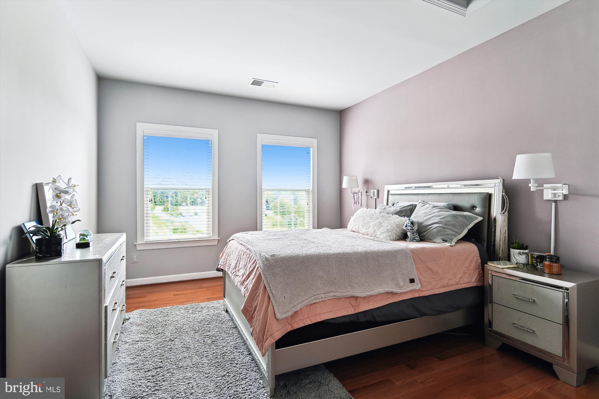 LONG ACRES - Residential