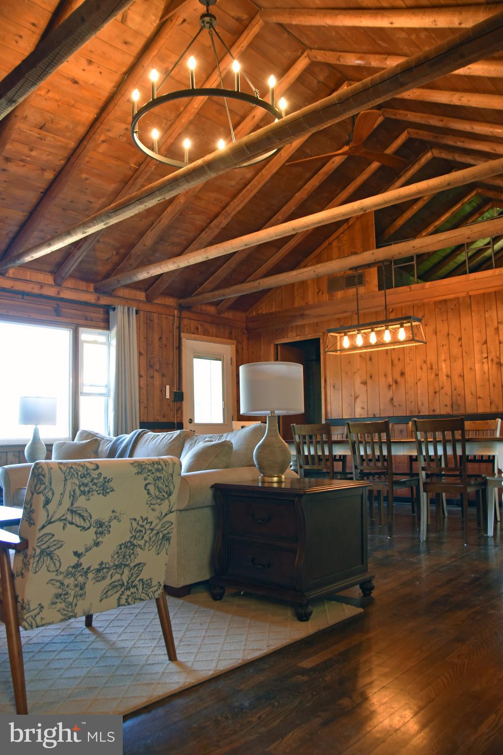 SHEN FARMS MT LAKE - Residential