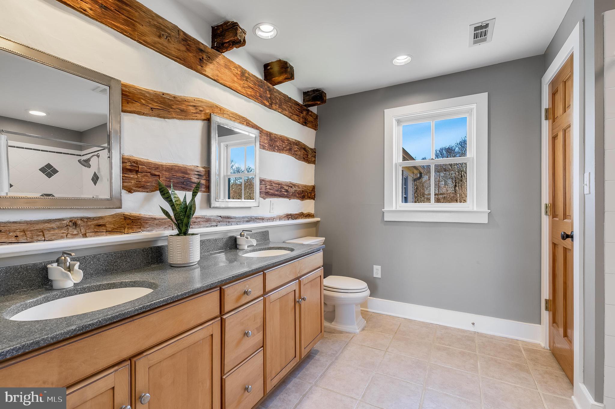 WATERFIELD HAMLET - Residential