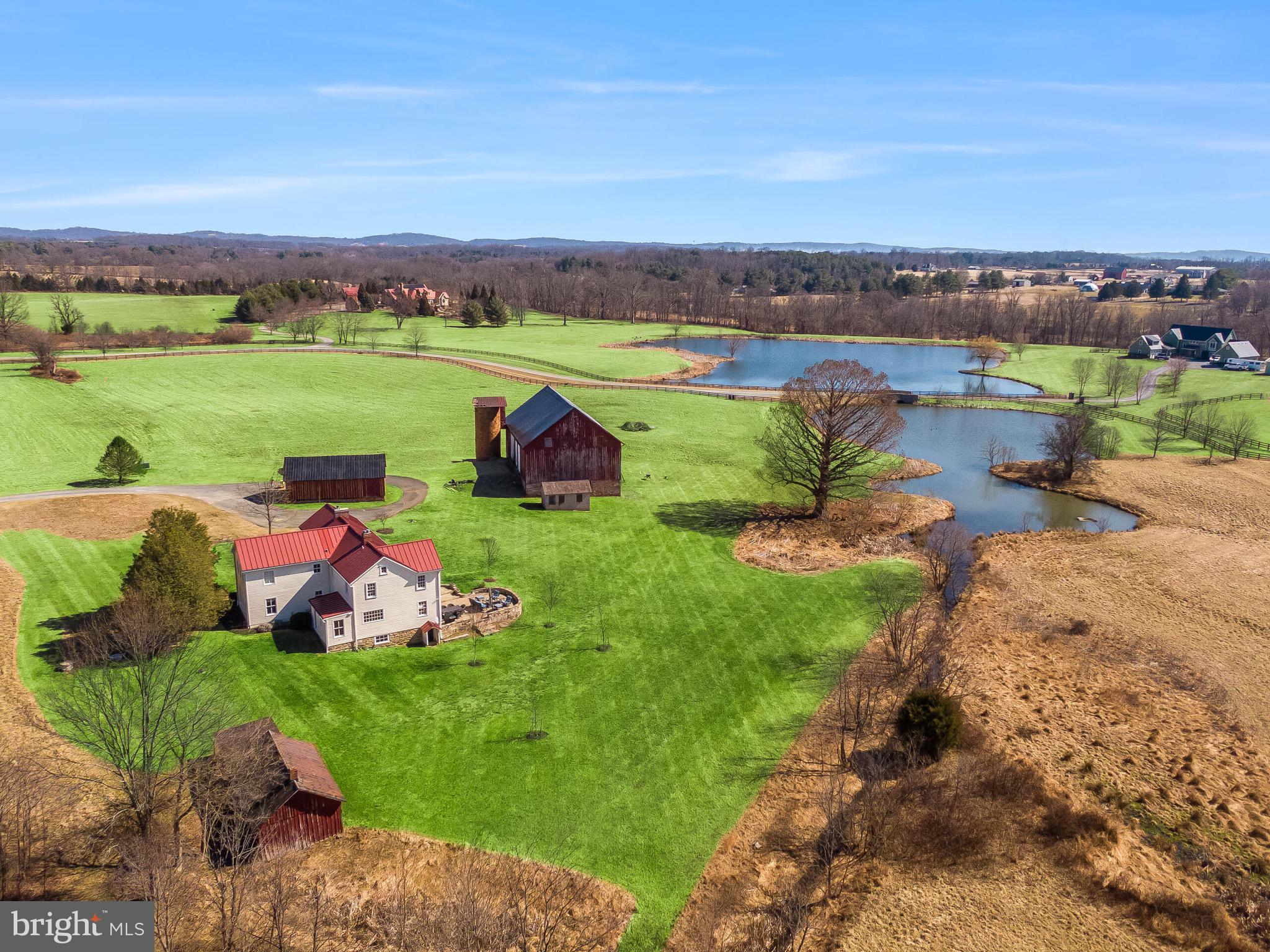 WATERFIELD HAMLET - Residential
