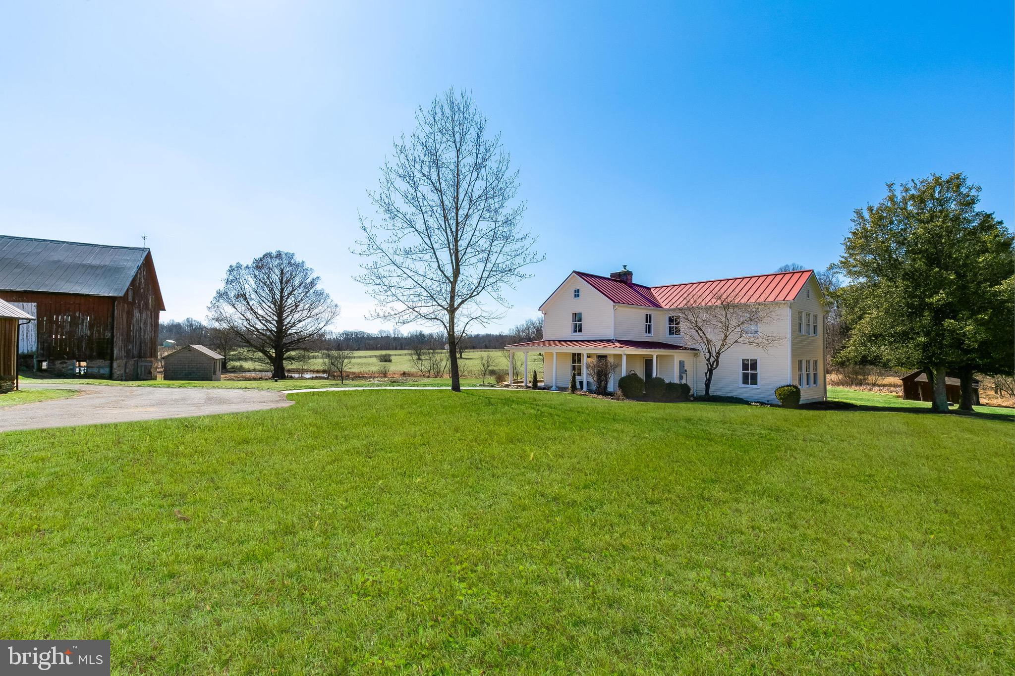 WATERFIELD HAMLET - Residential