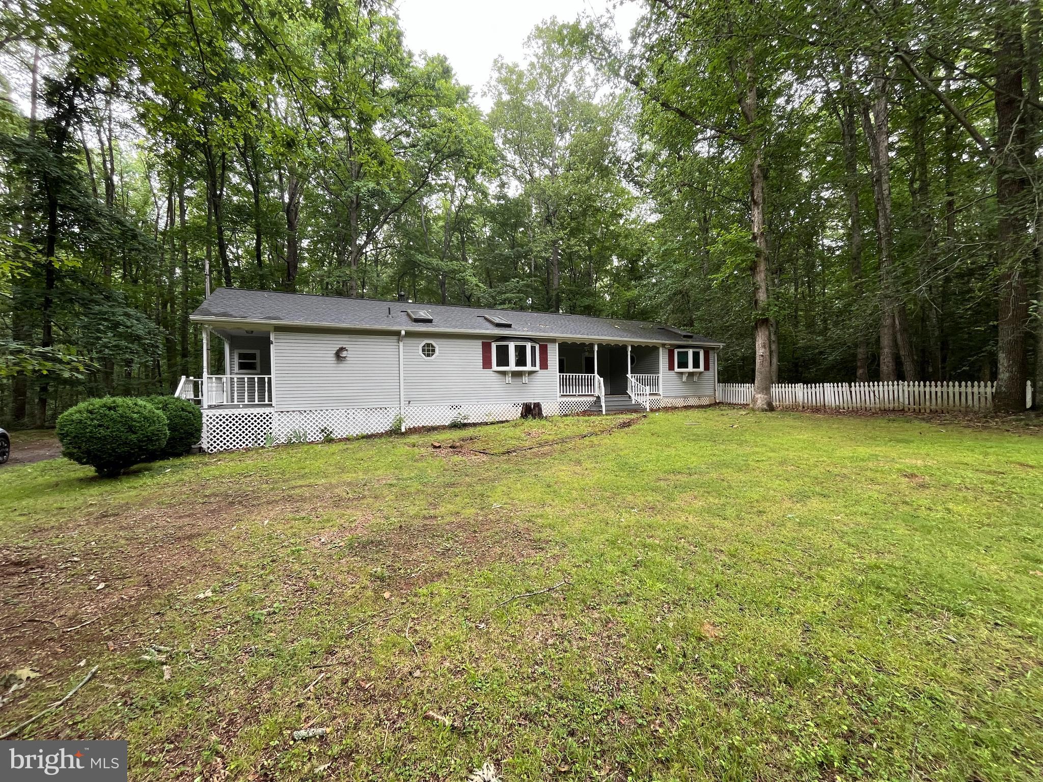 9809 PEPPERTREE ROAD