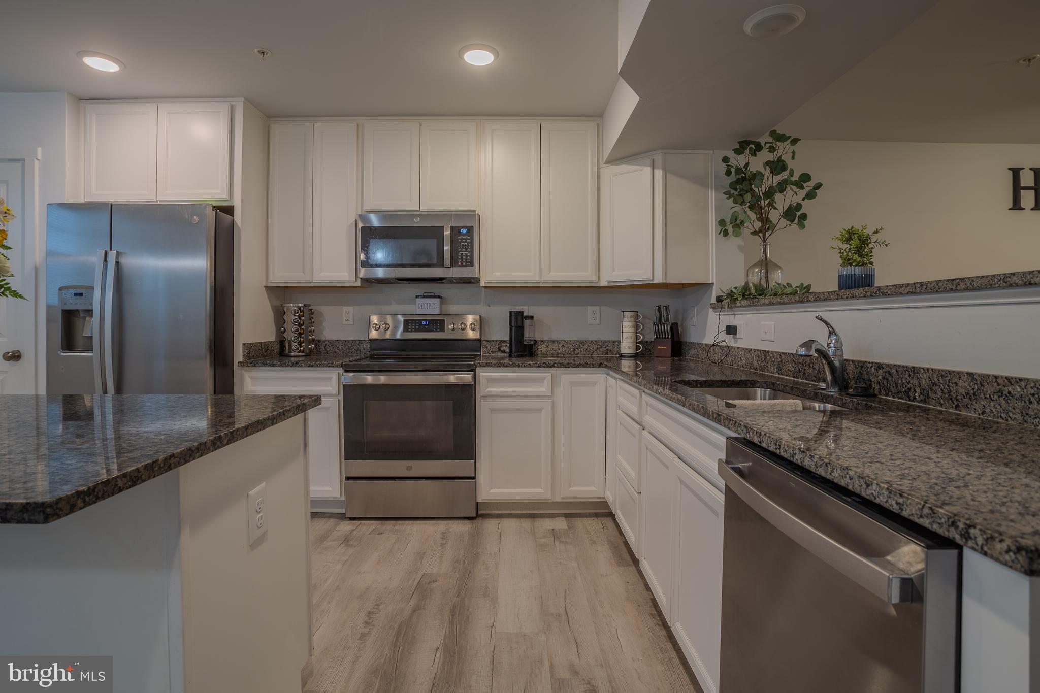 HERITAGE HILLS - Residential