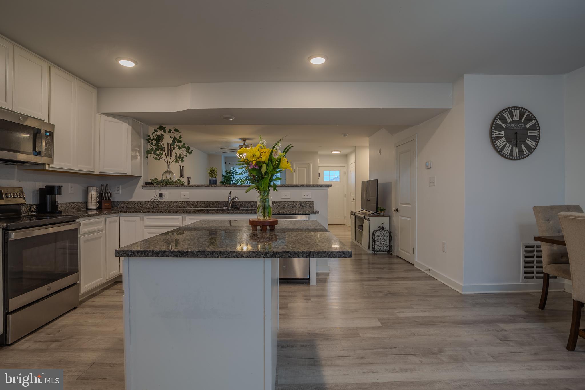 HERITAGE HILLS - Residential